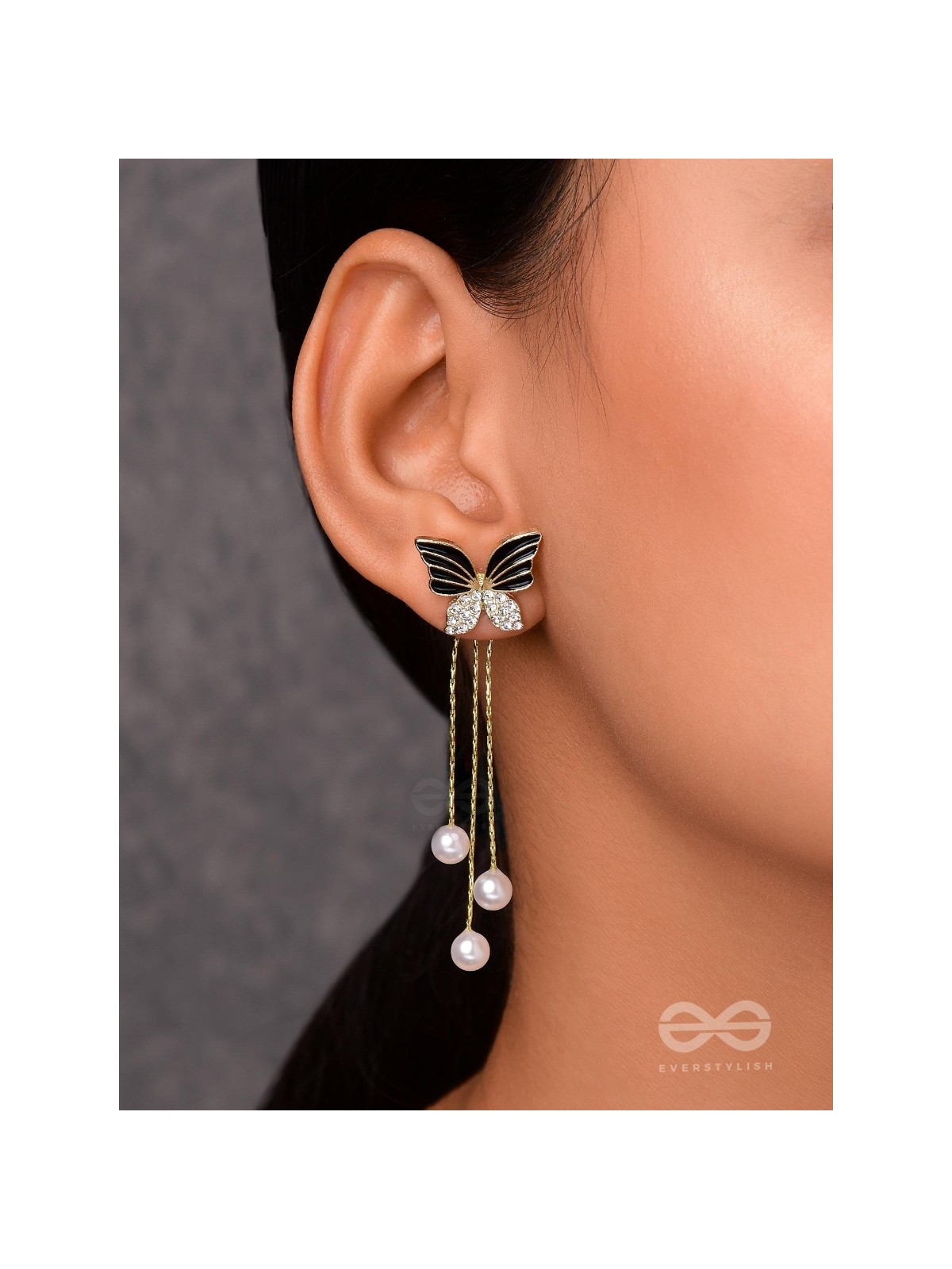 WINGED WONDERLAND - GOLDEN PEARL EAR JACKETS (BLACK)
