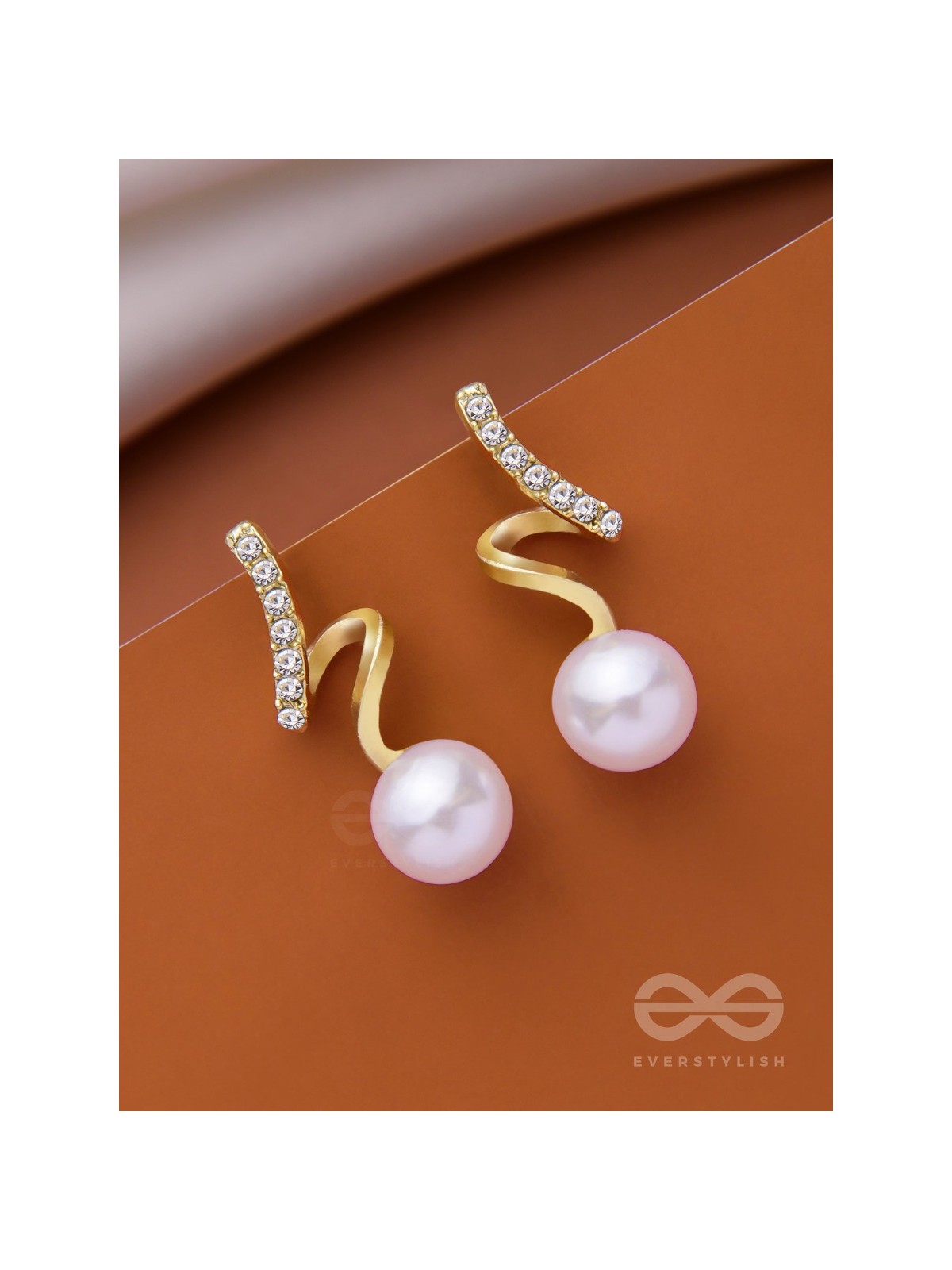 PEARL'N SWIRL - GOLDEN SPARKLING STUDS