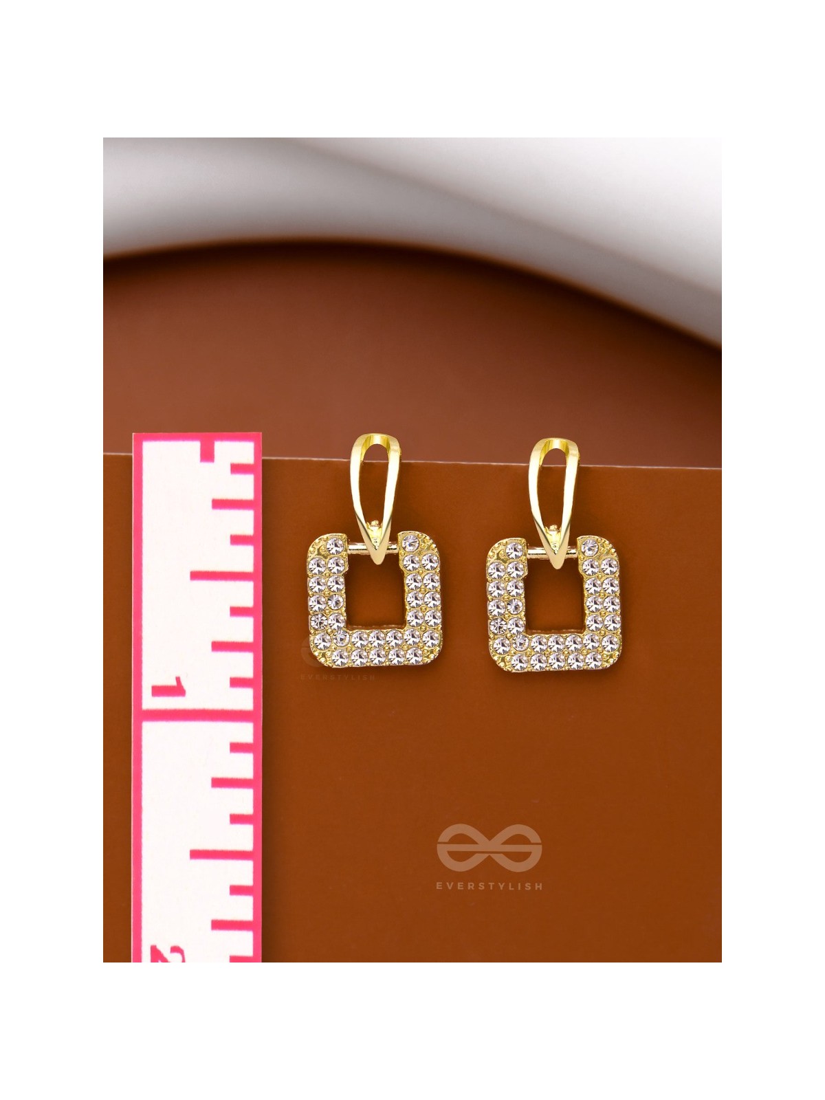 MISSIN' NOTHING - GOLDEN SPARKLING EARRINGS