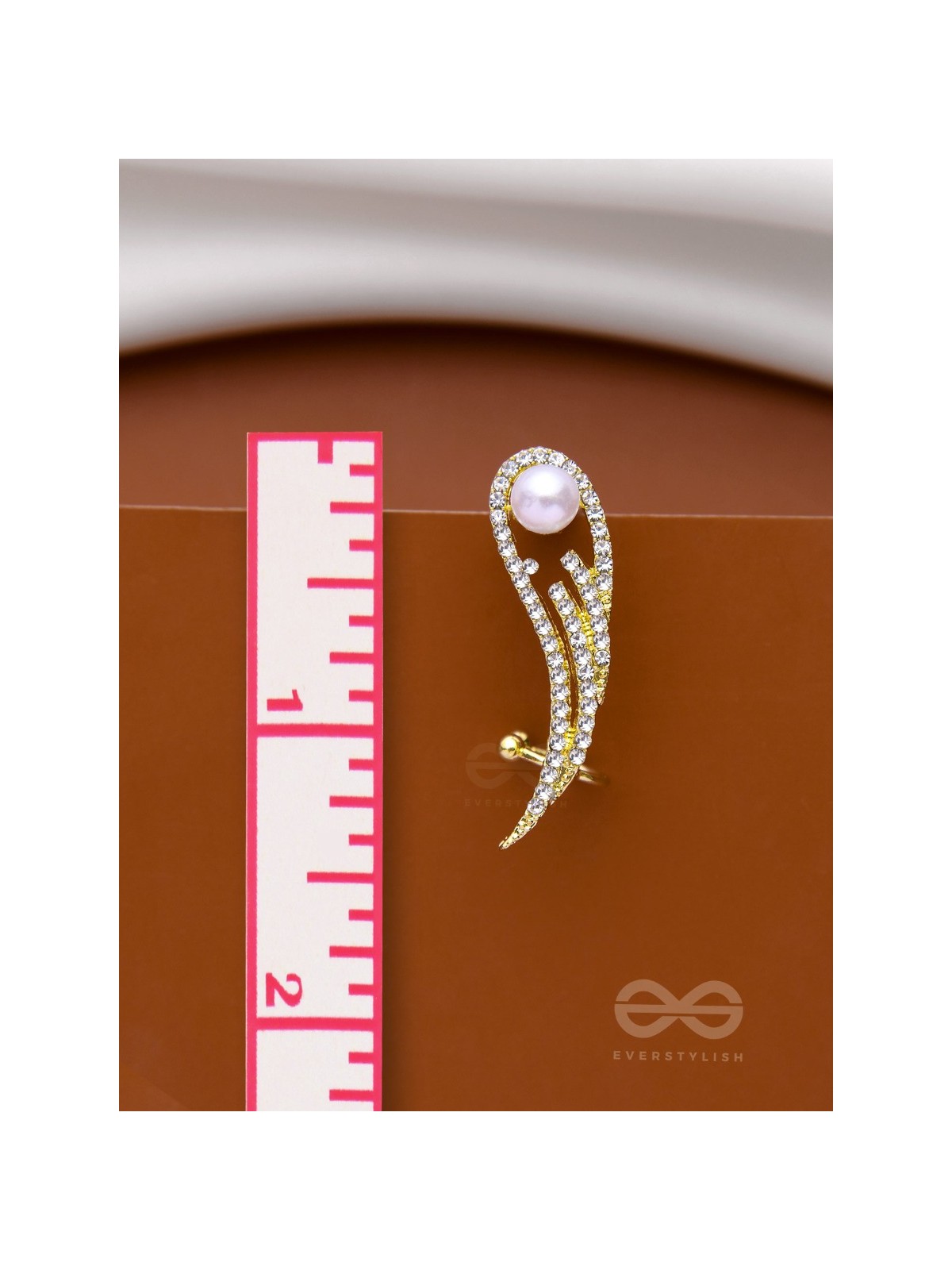 WING OF FREEDOM - GOLDEN PEARL EAR CUFF(one ear)