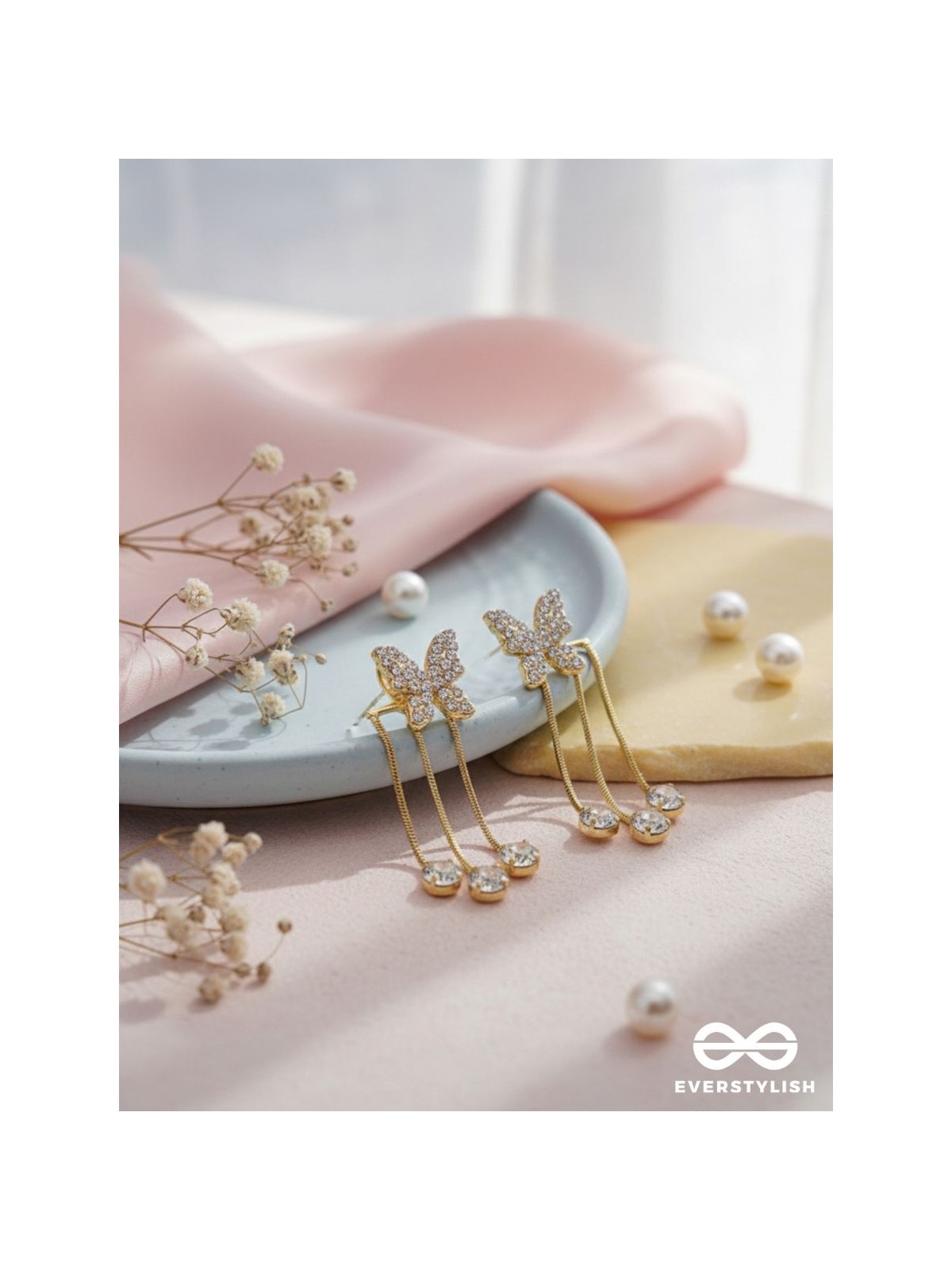 BEEN WINGING IT - GOLDEN SPARKLING EAR JACKETS