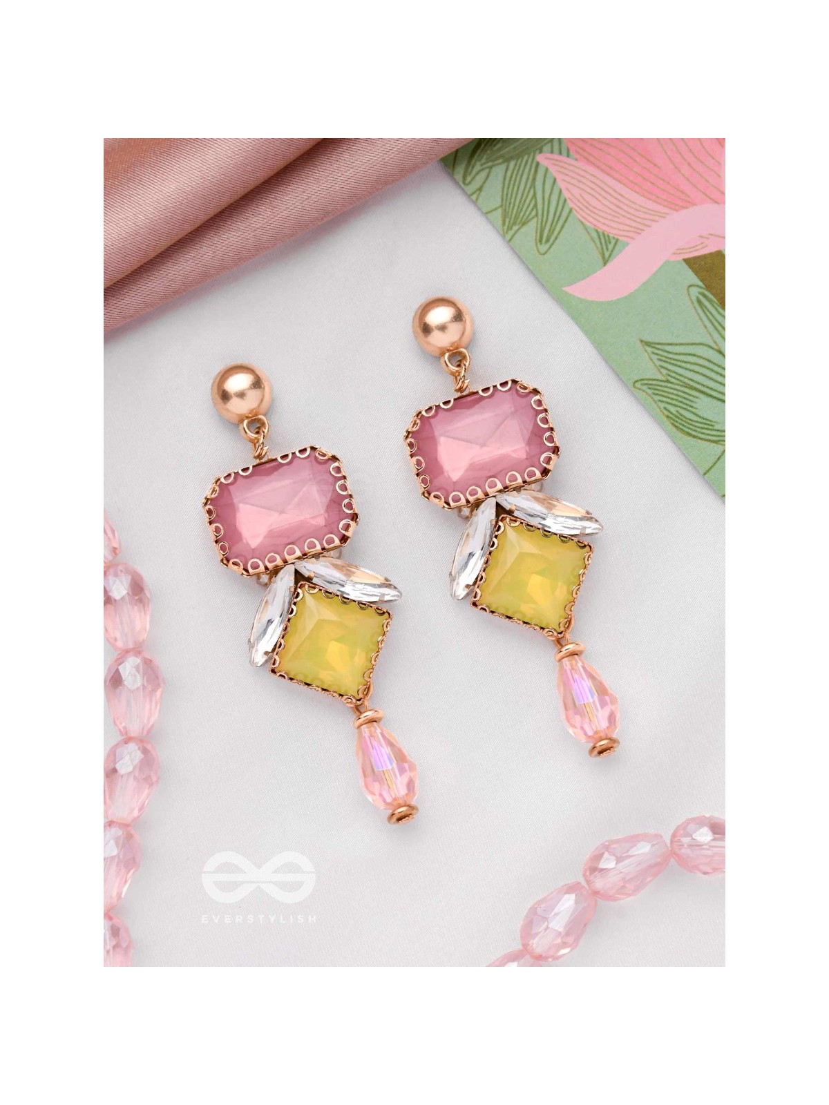 THE PLAYFUL PARADISE - CASUAL DROP EARRINGS