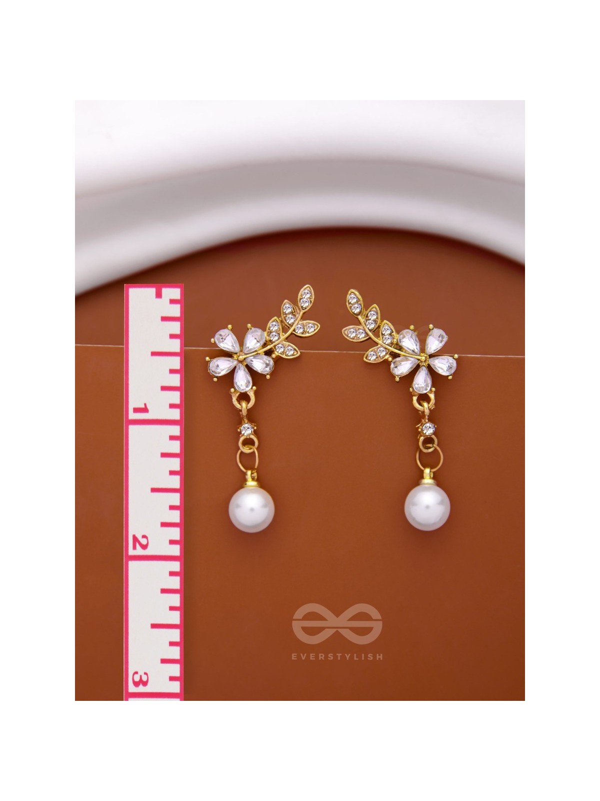LIFE IN FULL BLOOM - SPARKLING PEARL EARRINGS