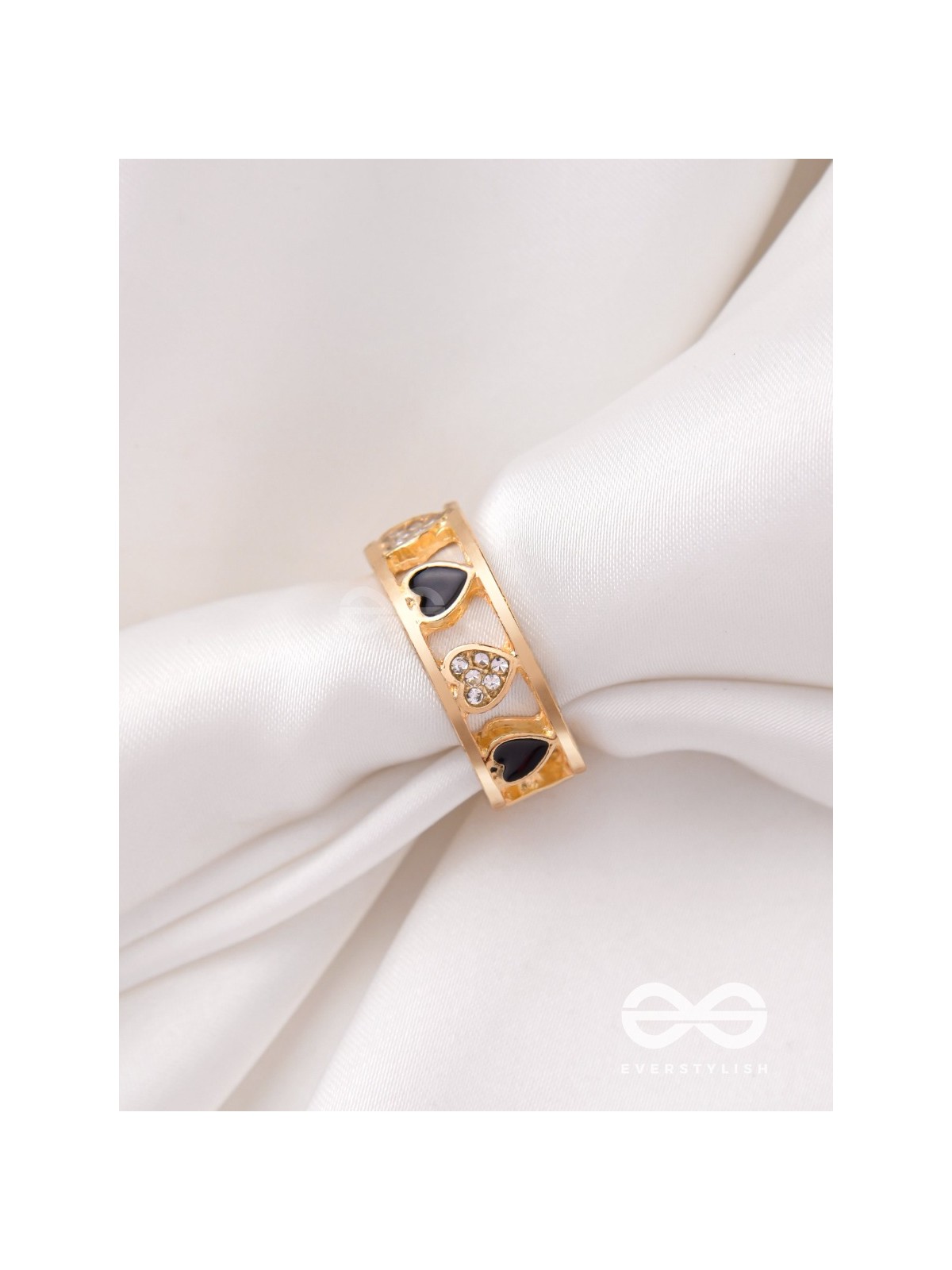 ENVELOPED IN HEARTS - GOLDEN STATEMENT RING (BLACK)