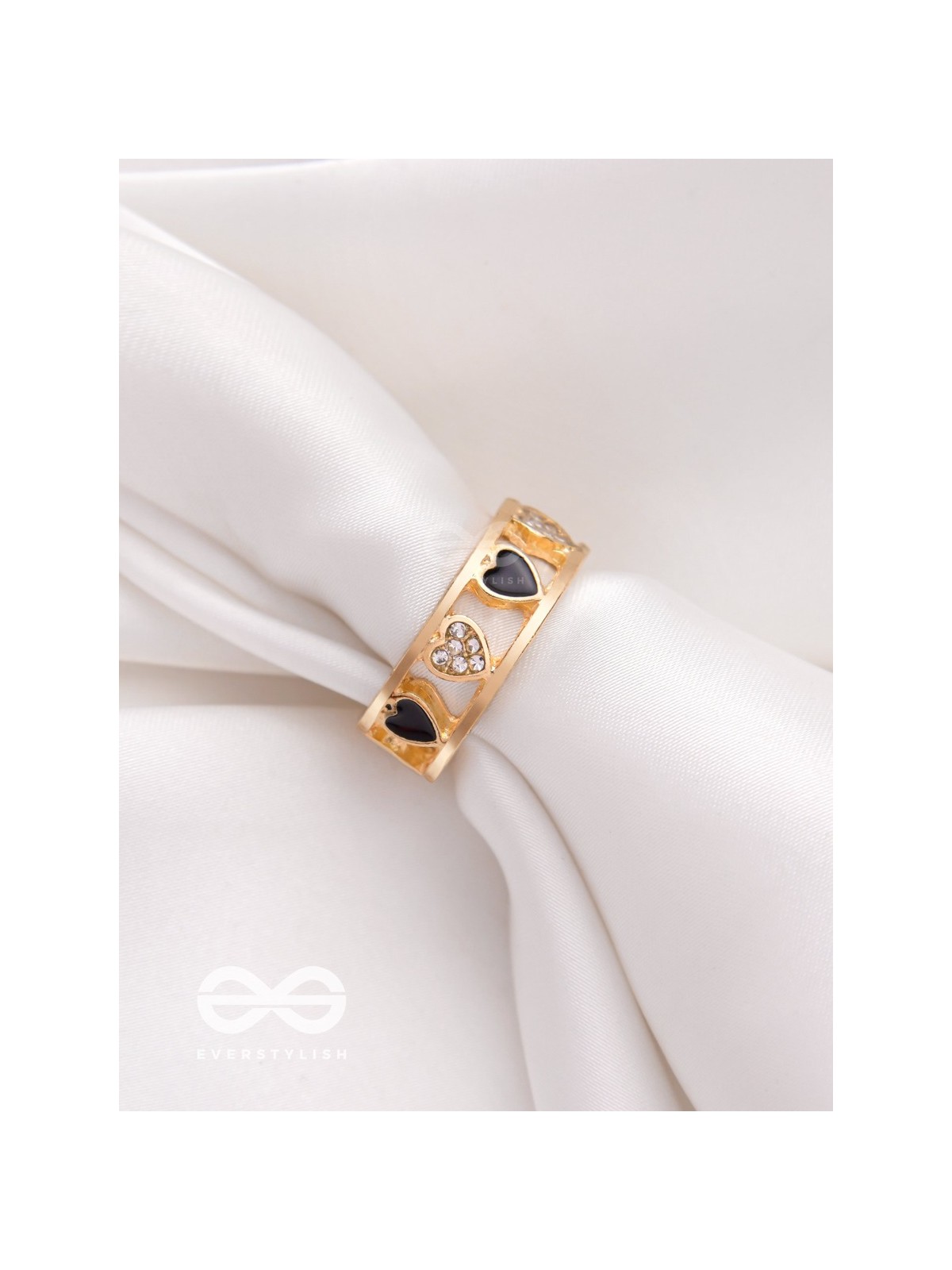 ENVELOPED IN HEARTS - GOLDEN STATEMENT RING (BLACK)