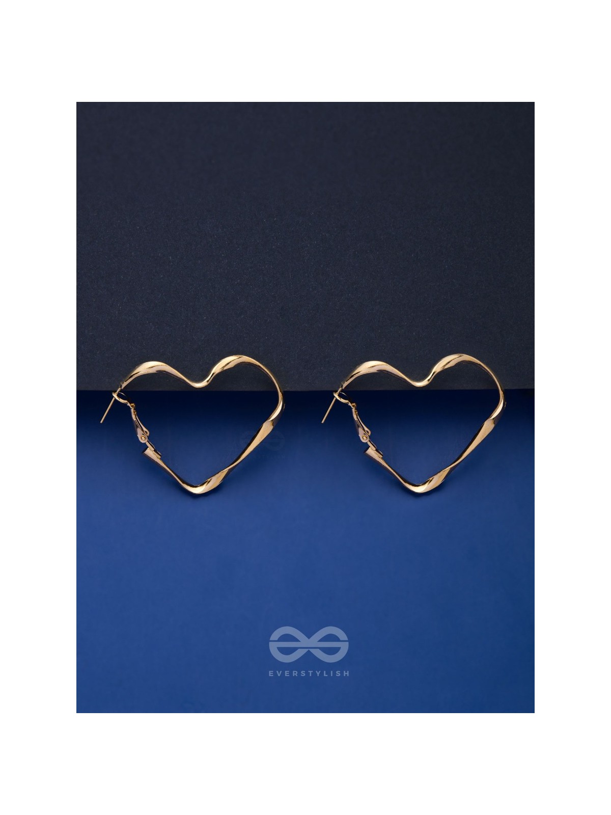 YOUR TWISTED LOVE - GOLDEN HOOP EARRINGS