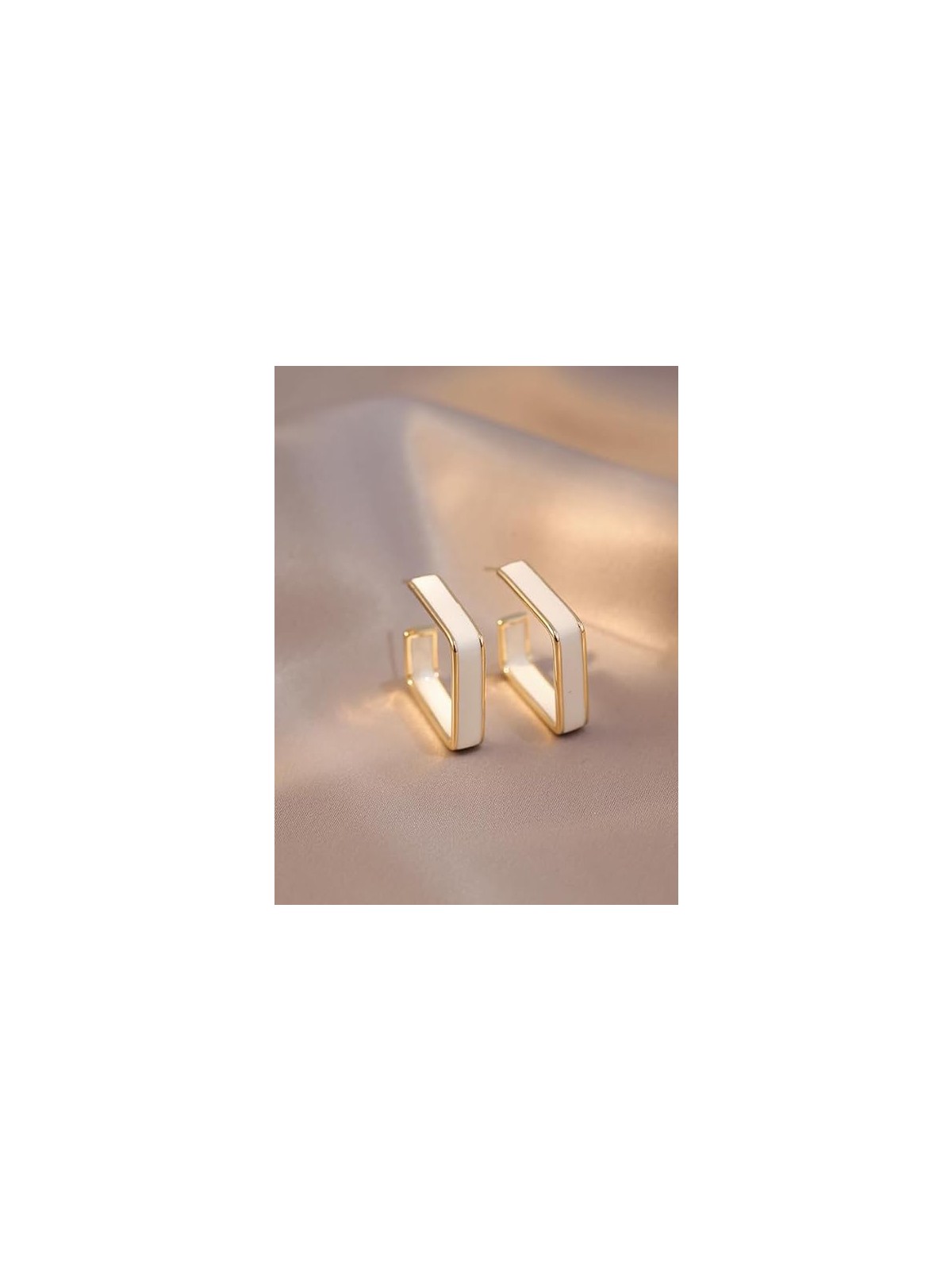 ONCE UPON A SQUARE - GOLDEN ENAMELLED EARRINGS (WHITE)