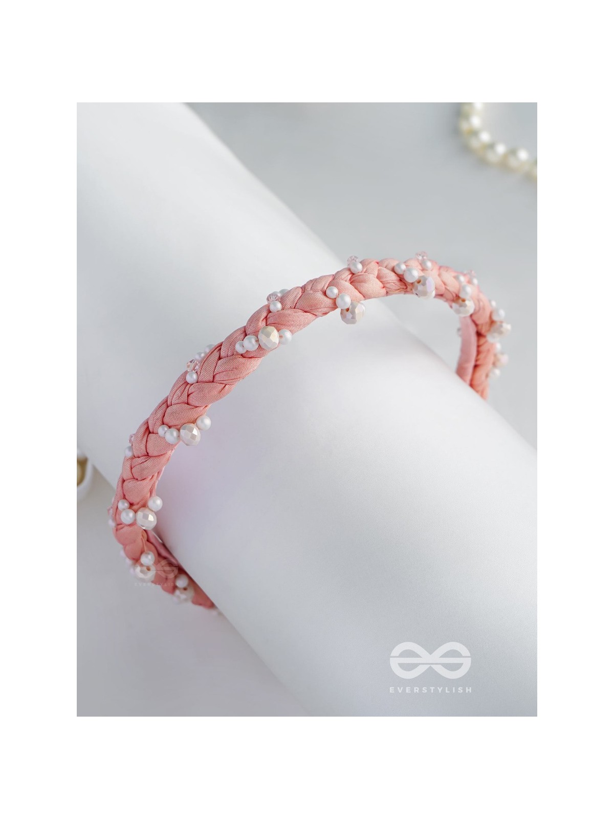 IPSIT - ONE'S DESIRE - PEARL AND FABRIC EMBROIDERED HAIRBAND