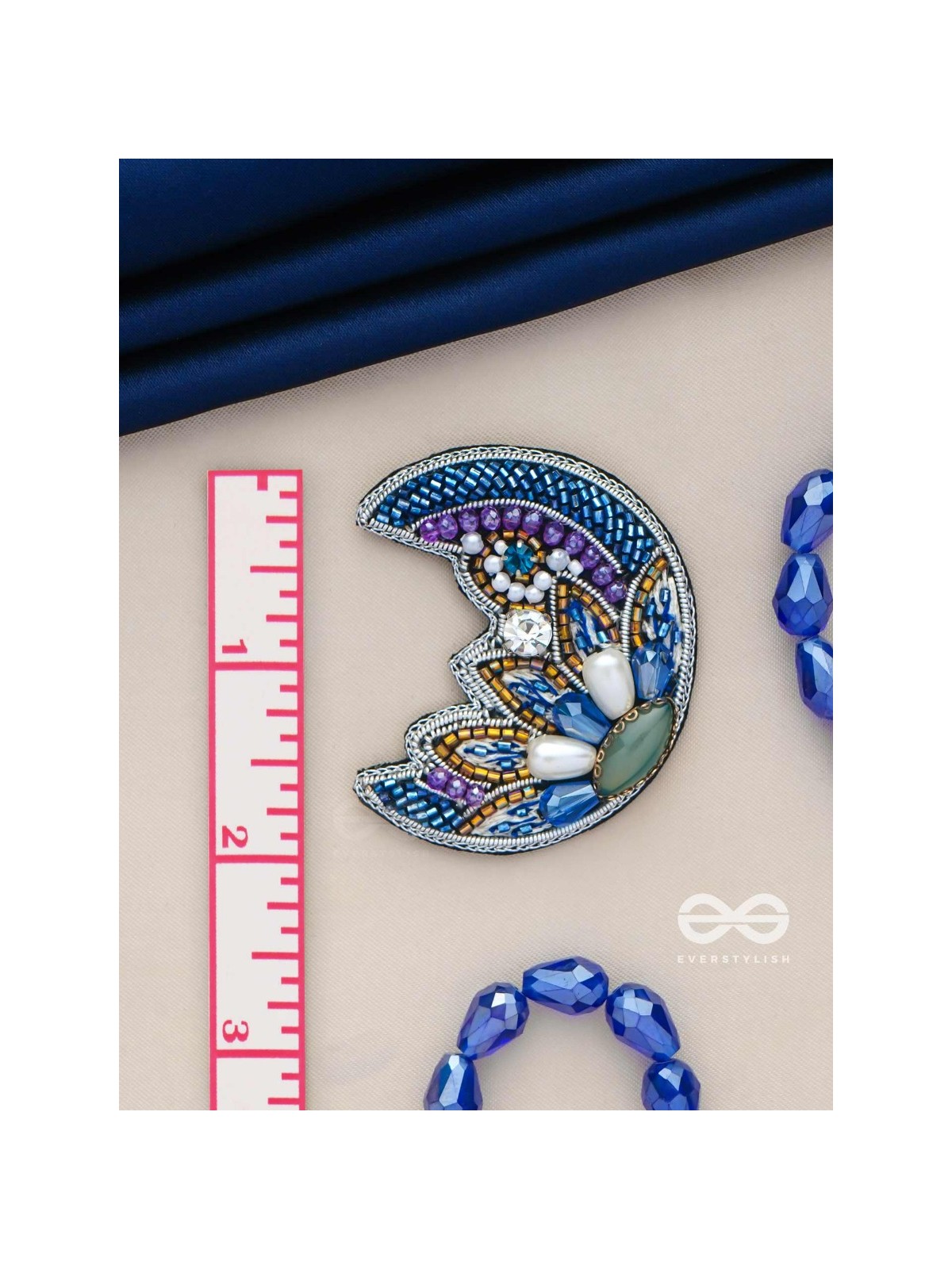 SOMNIVRITTA - AURA OF THE MOON - CUT DANA, STONE, PEARL DROP AND BEADS EMBROIDERED EARRINGS (BLUE)