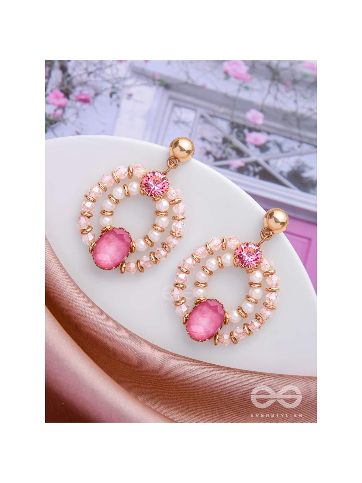 THE MISTY ROSE - ELEGANT DROP EARRINGS