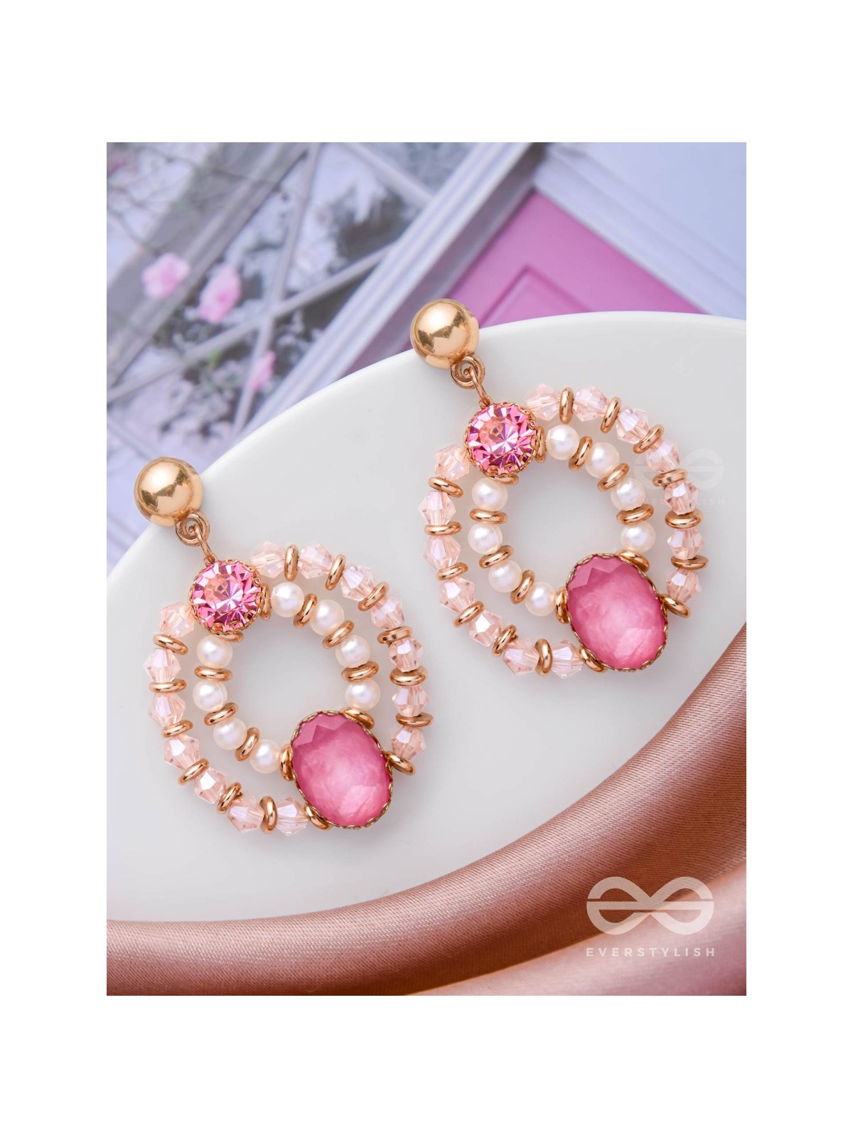 THE MISTY ROSE - ELEGANT DROP EARRINGS