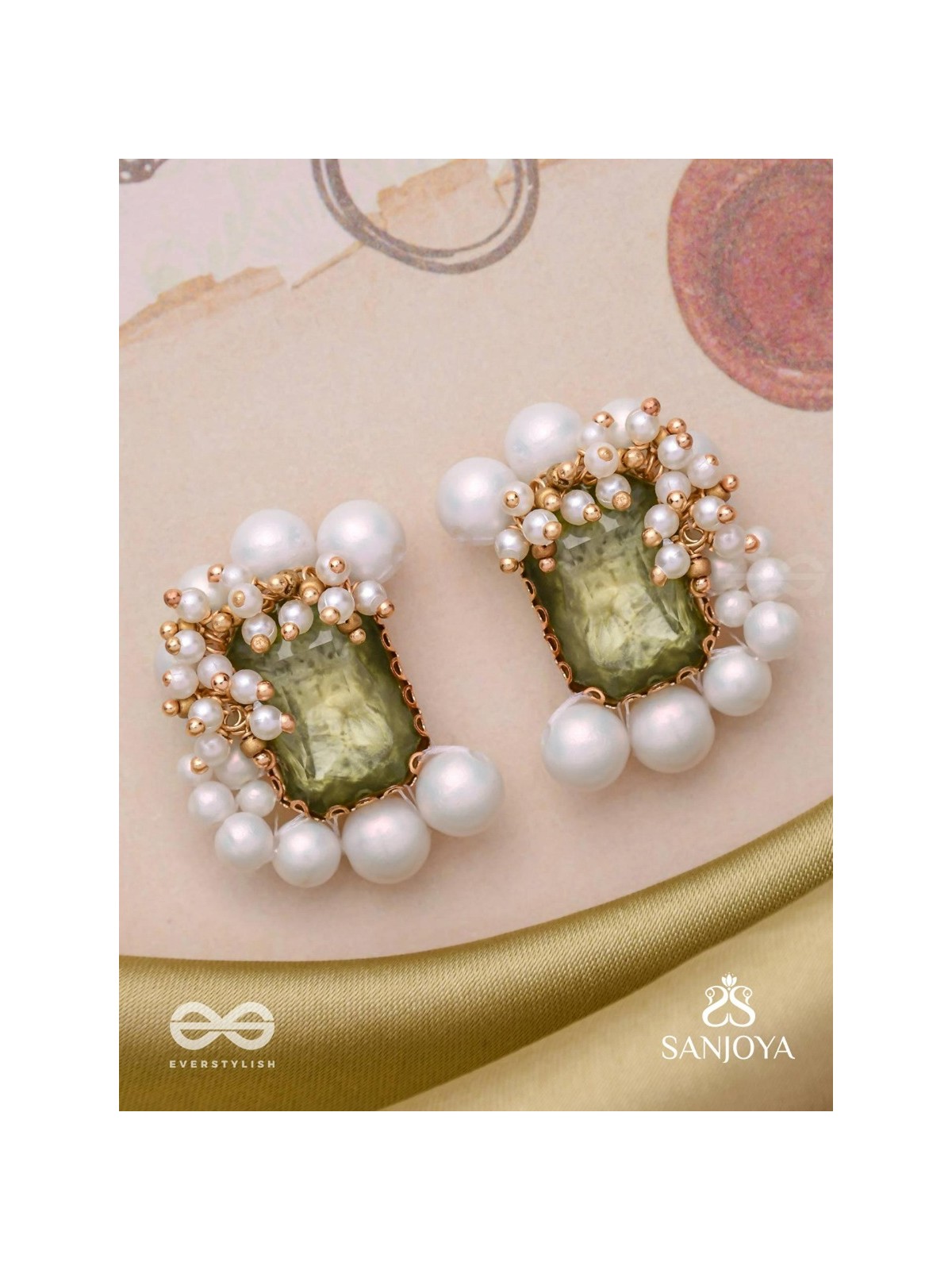 Varkshya - The Shining Forest - Green Pearl Stud Earrings