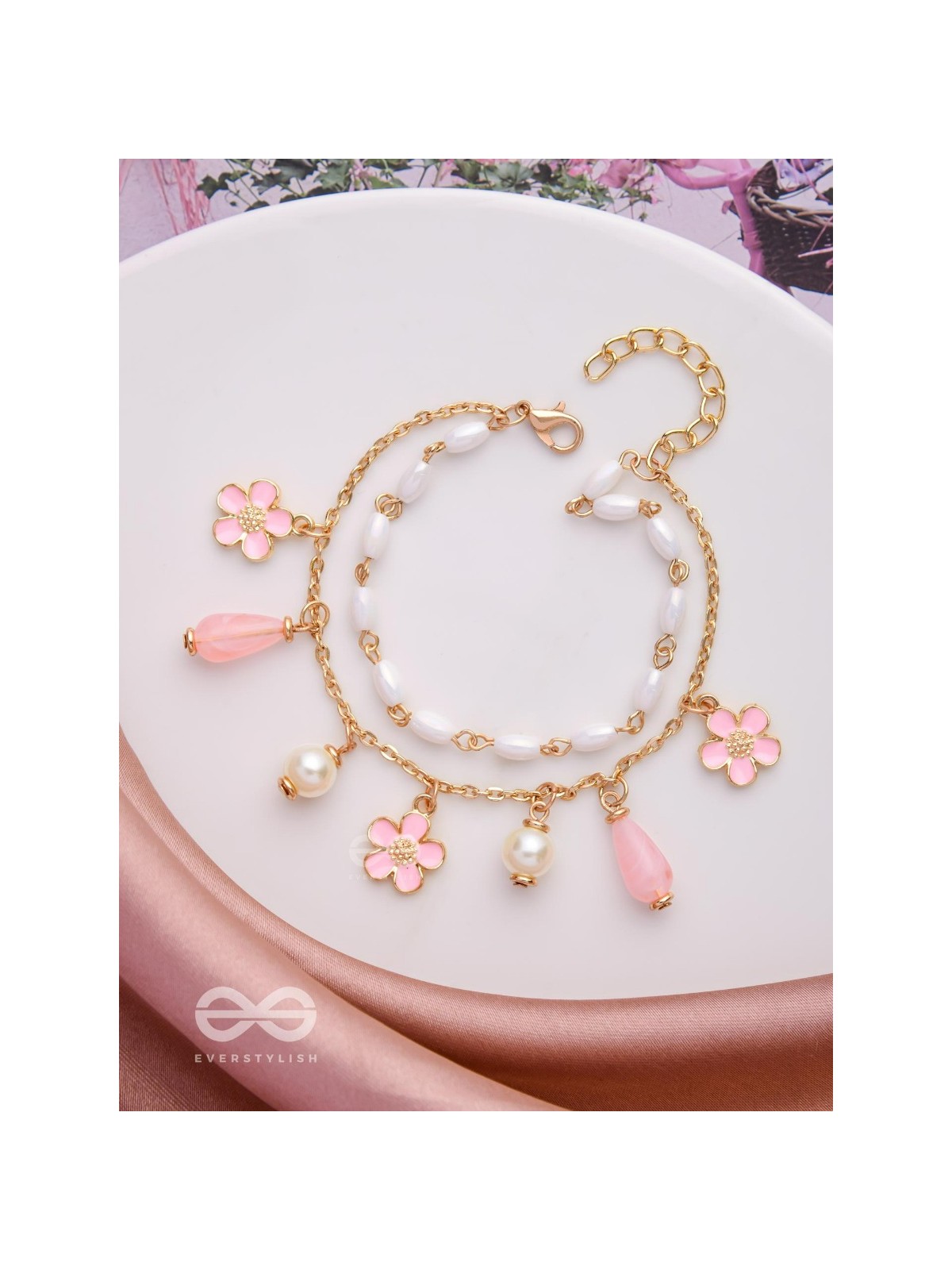 THE FLOWERING PARADISE - CASUAL MULTILAYERED BRACELET