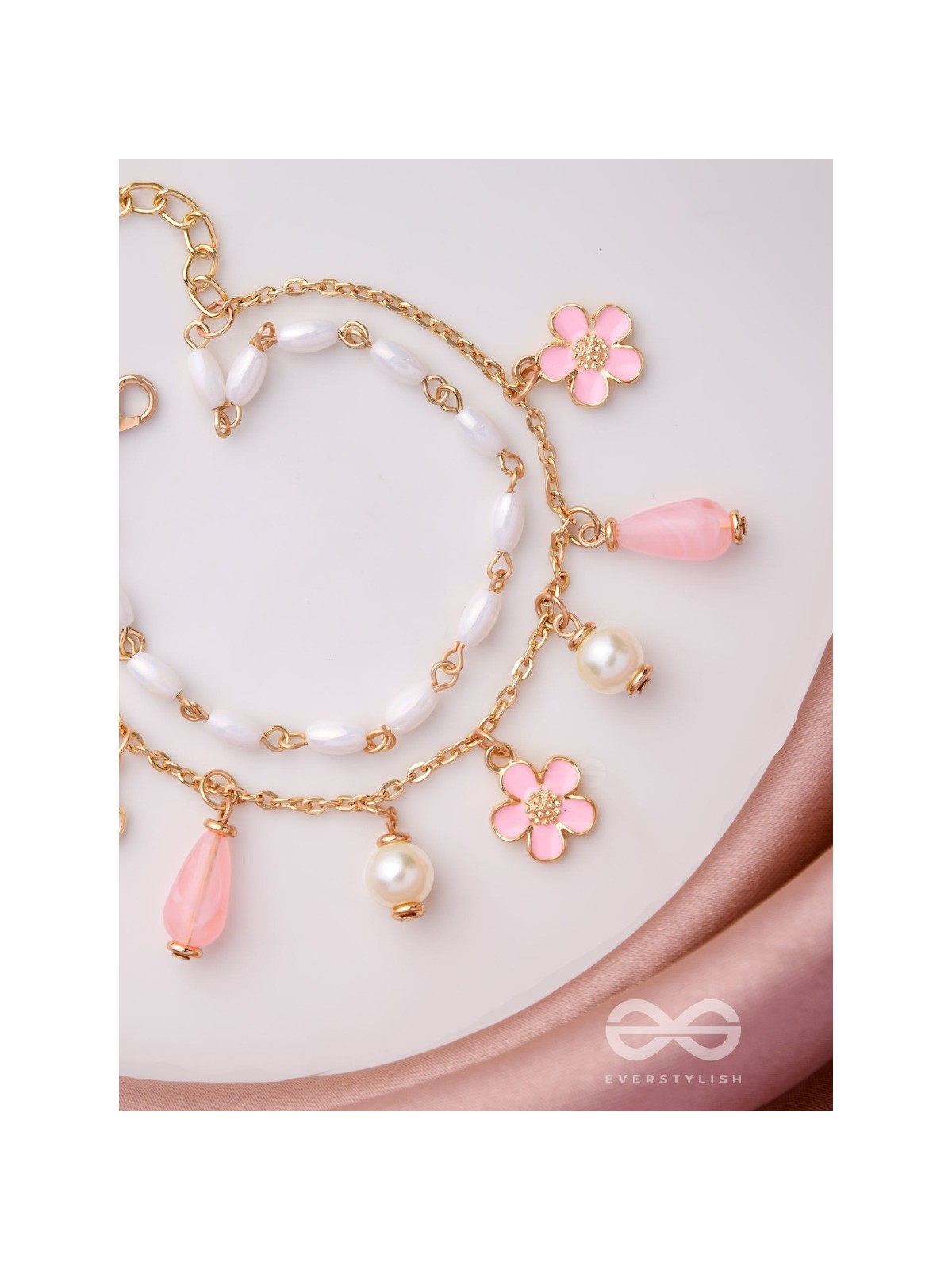 THE FLOWERING PARADISE - CASUAL MULTILAYERED BRACELET