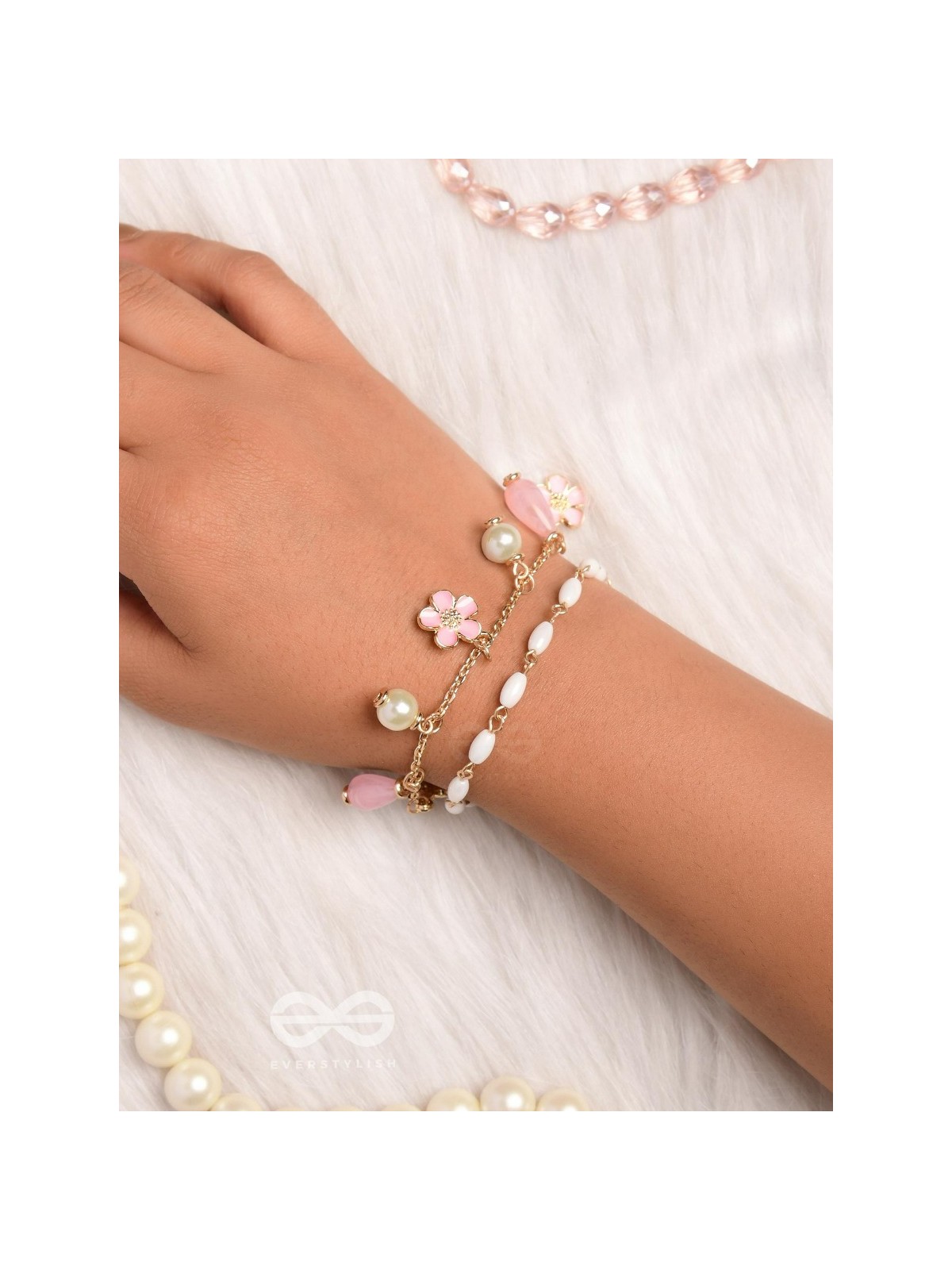 THE FLOWERING PARADISE - CASUAL MULTILAYERED BRACELET