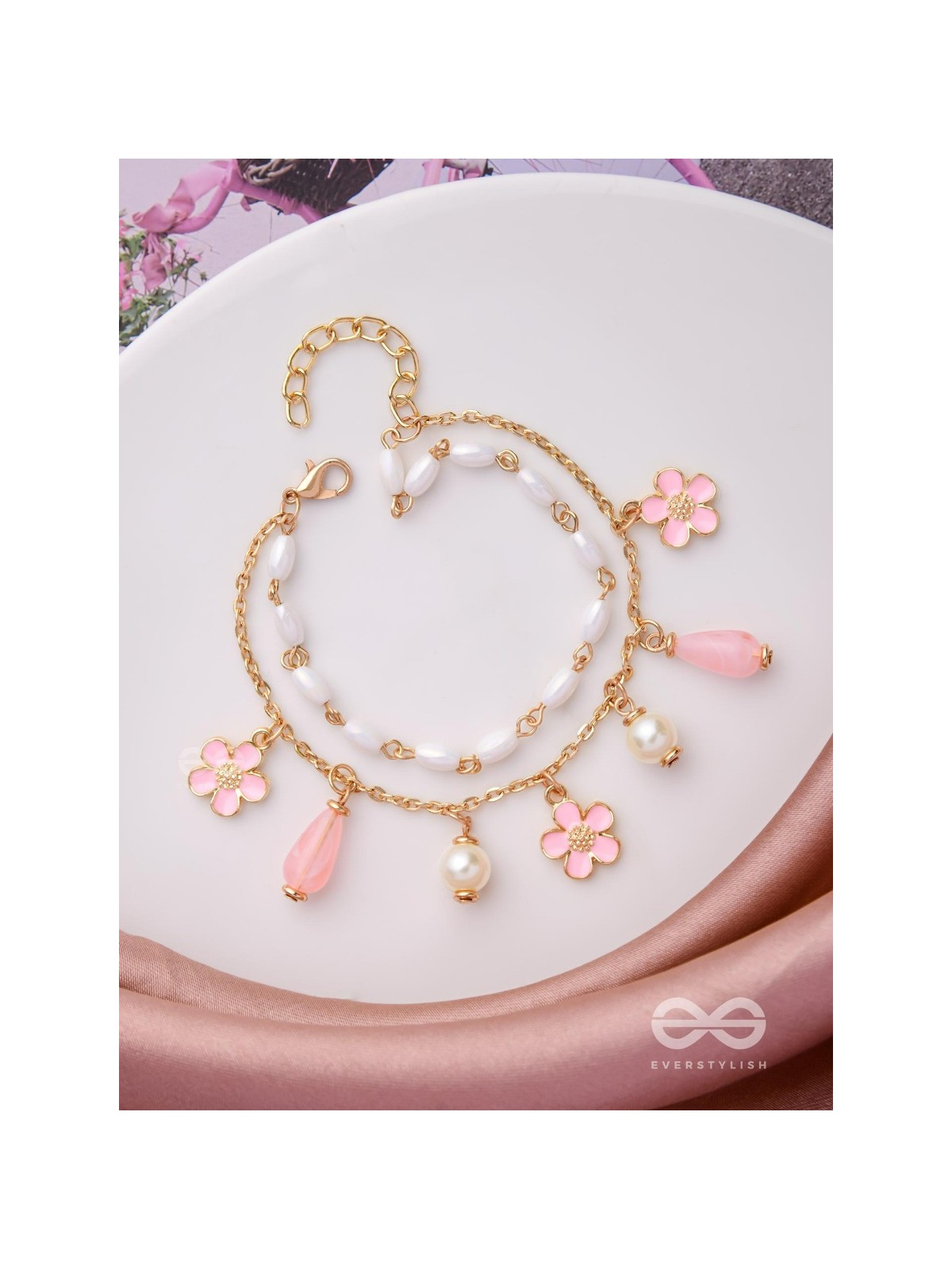 THE FLOWERING PARADISE - CASUAL MULTILAYERED BRACELET