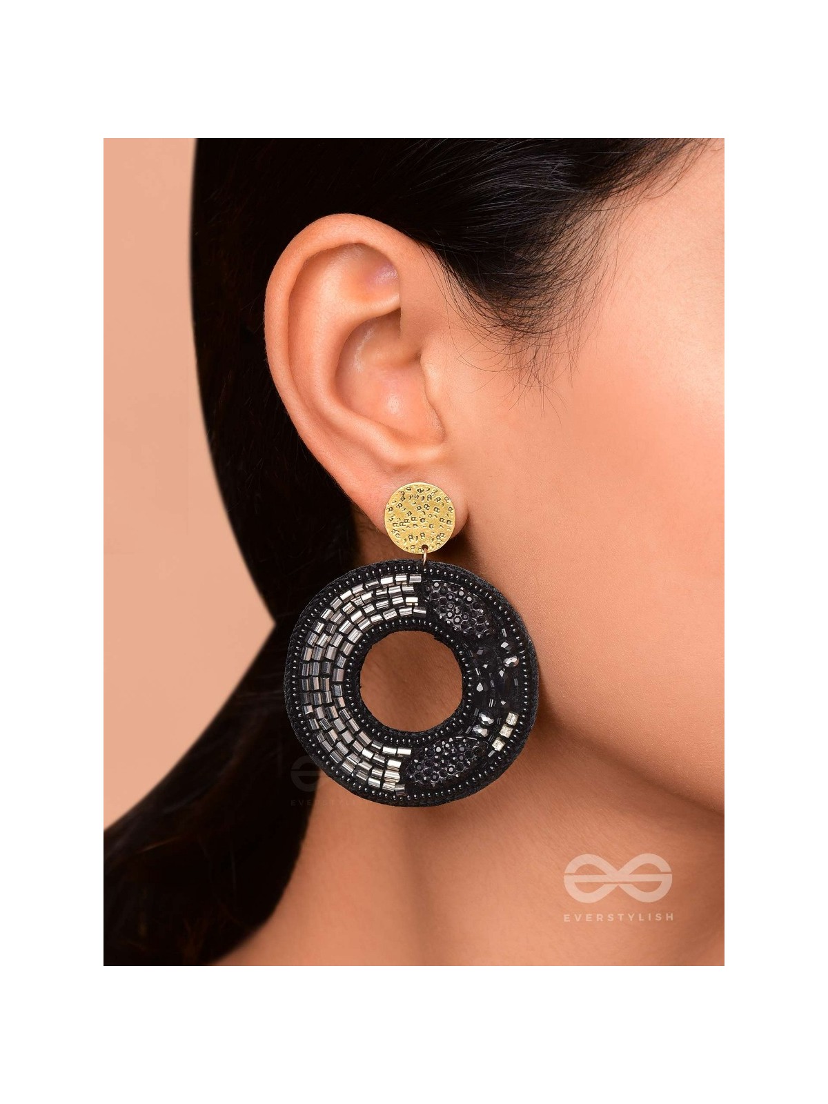 RATRIKRATA - CREATED BY NIGHT - BEADS AND CUTDANA EMBROIDERED EARRINGS