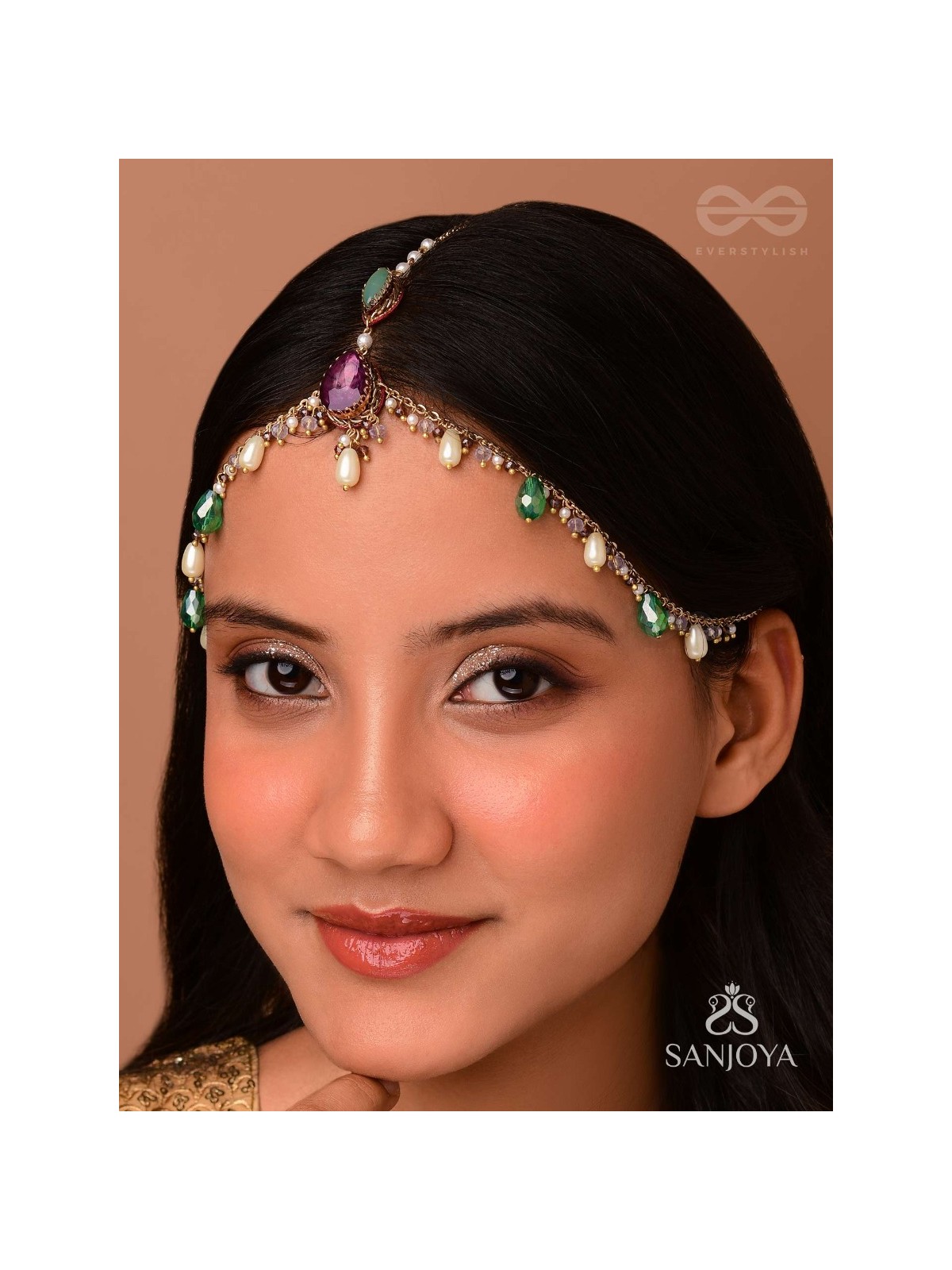 SIBIRA - SUPREME ROYALTY - STONE, BEADS AND GLASS DROPS EMBROIDERED MAANGTIKA