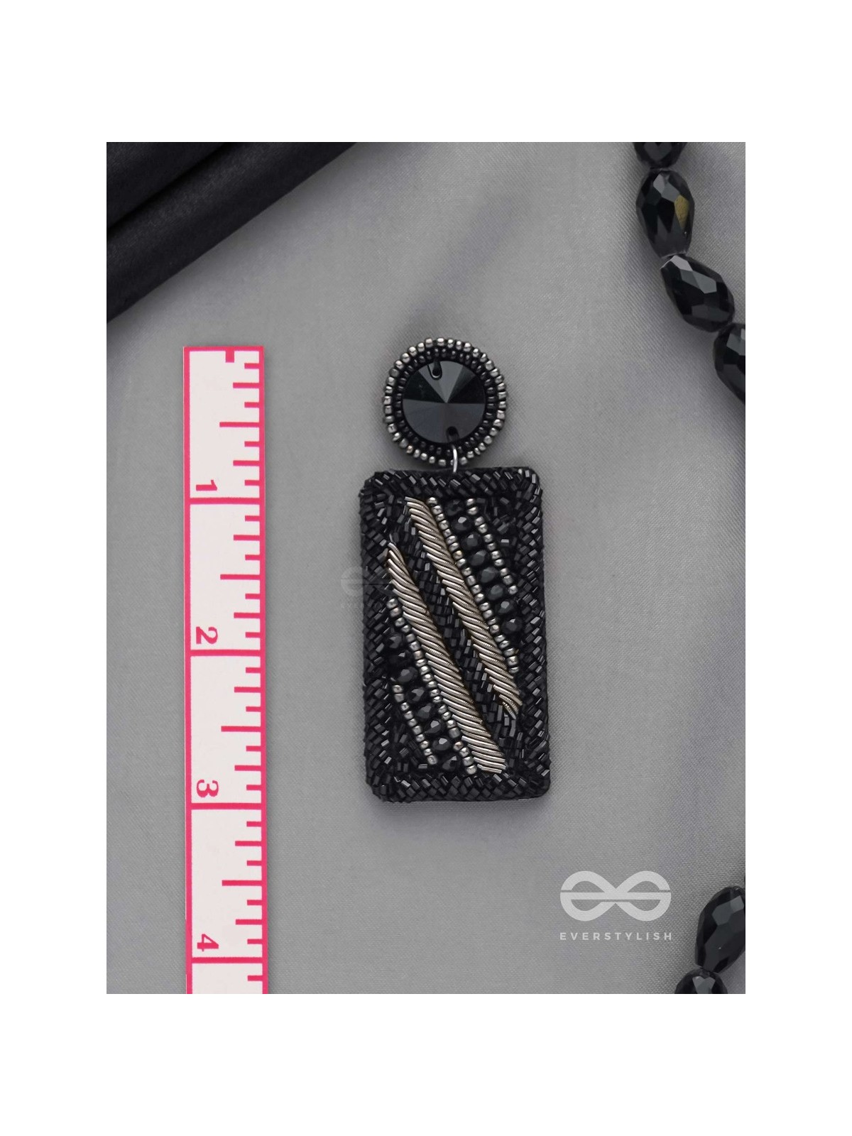 RATRIKANTA - THE BEAUTY OF DARK - BEADS AND STONE EMBROIDERED EARRINGS