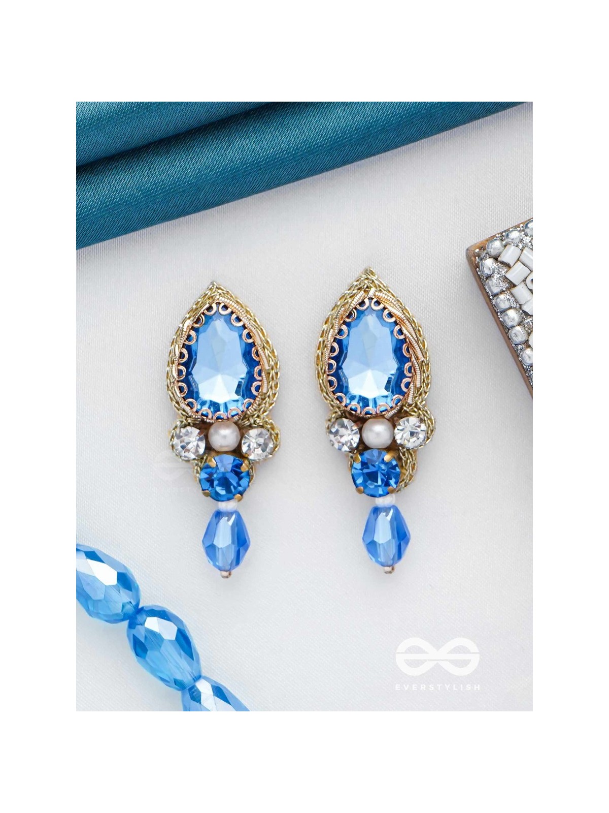 MANIARNAVA - OCEANIC GEMS - STONES AND BEADS EMBROIDERED EARRINGS