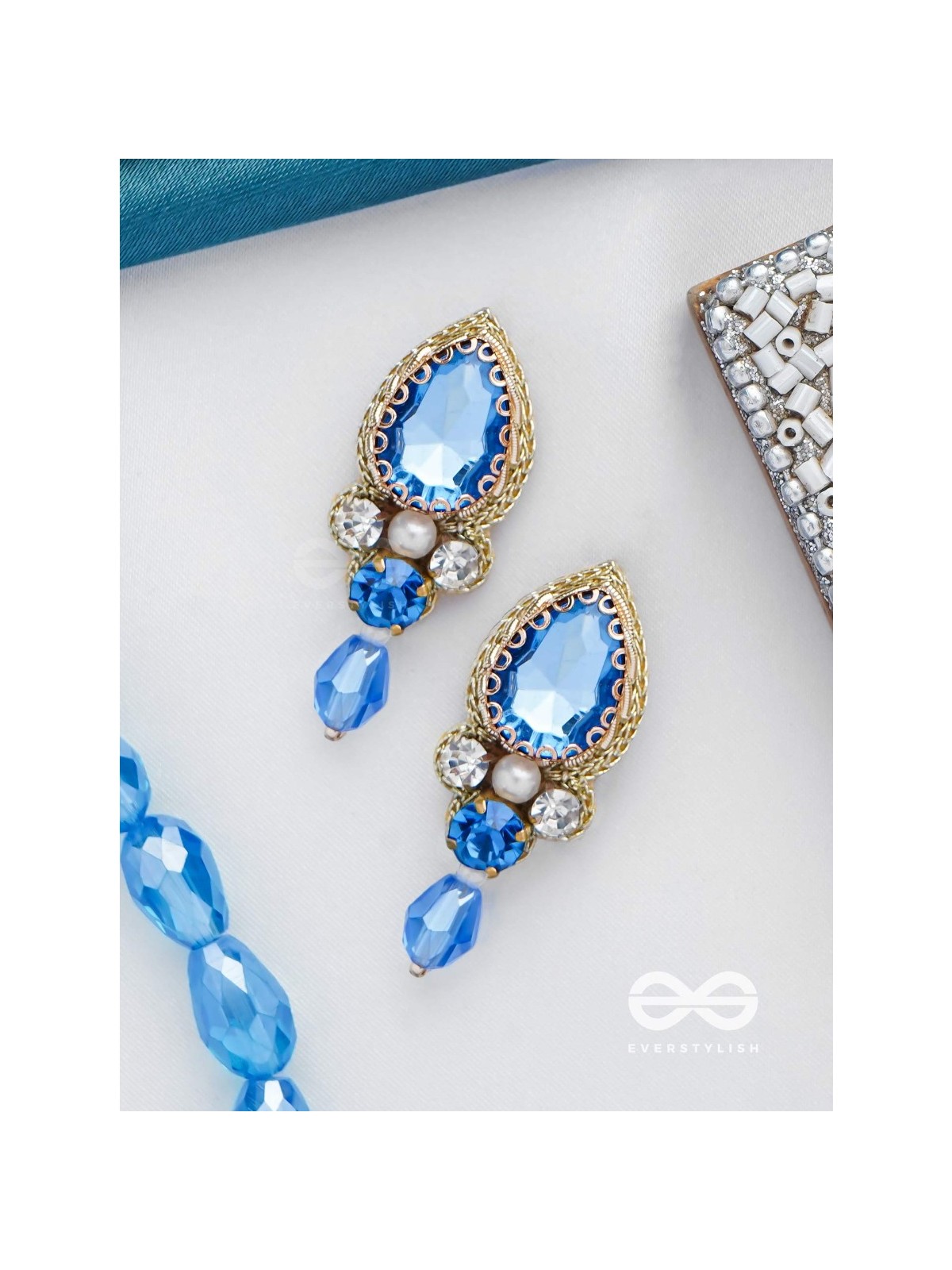 MANIARNAVA - OCEANIC GEMS - STONES AND BEADS EMBROIDERED EARRINGS