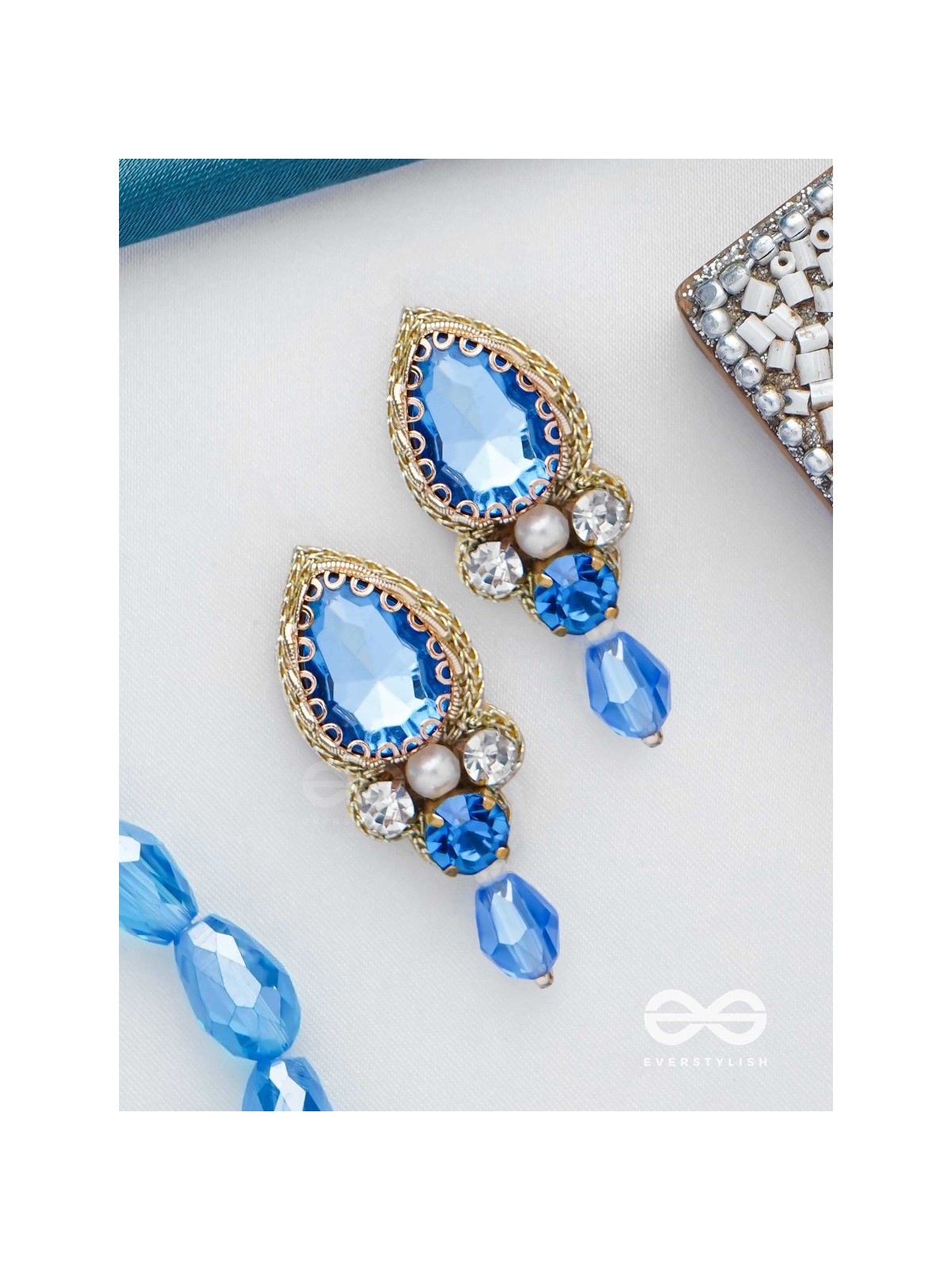 MANIARNAVA - OCEANIC GEMS - STONES AND BEADS EMBROIDERED EARRINGS