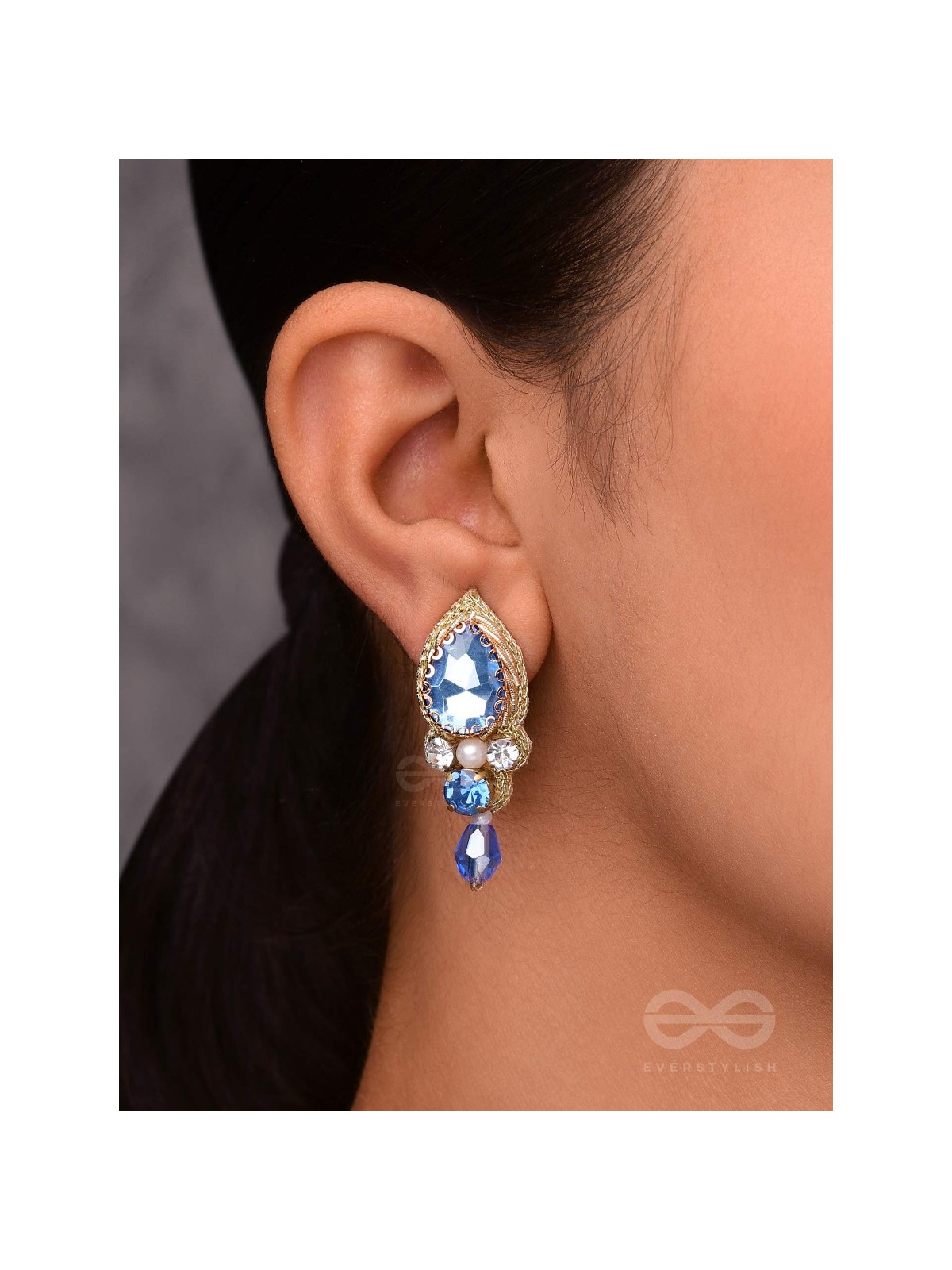 MANIARNAVA - OCEANIC GEMS - STONES AND BEADS EMBROIDERED EARRINGS