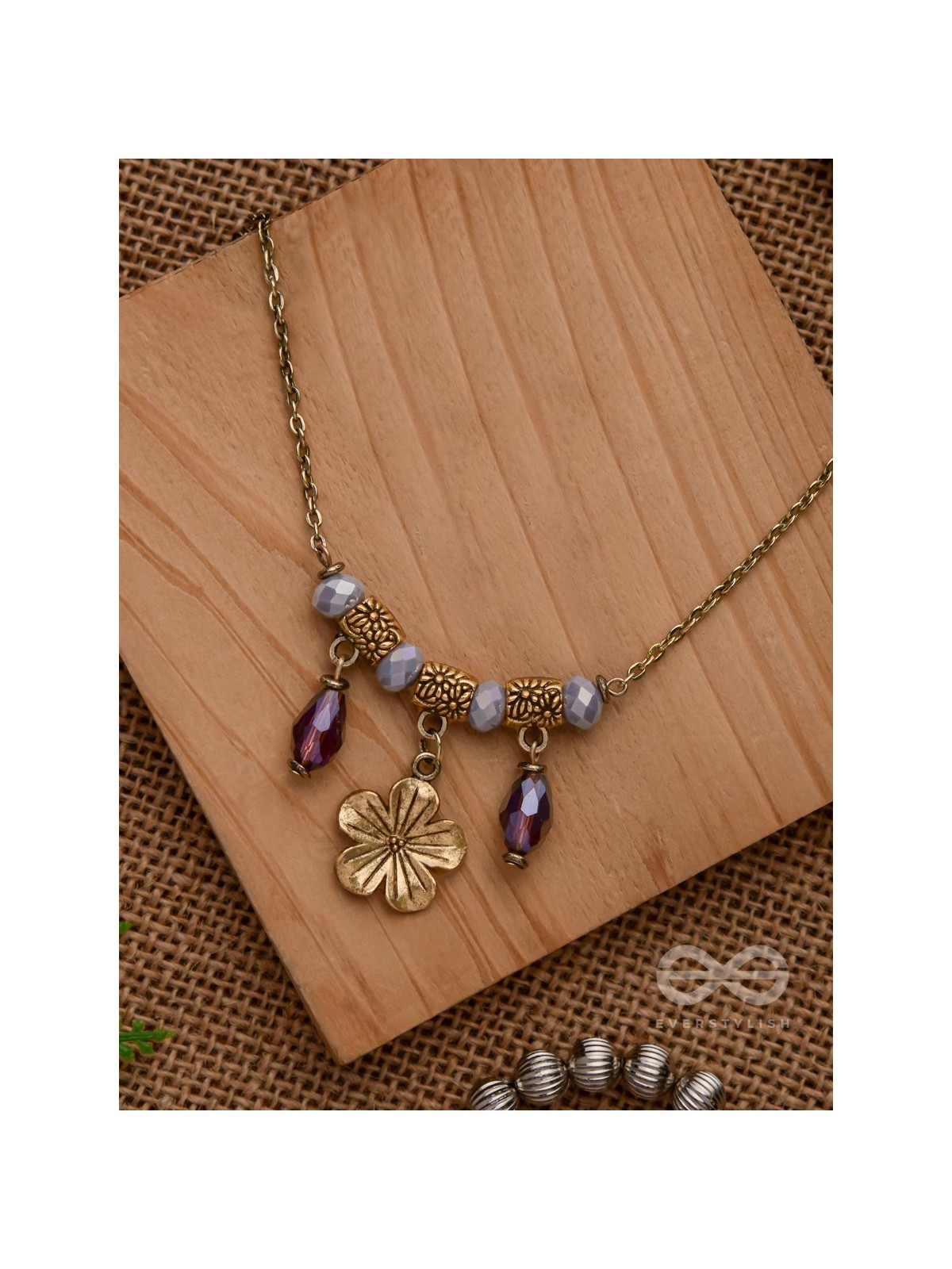 THE  GARDEN GRACE - CASUAL & ELEGANT NECKPIECE