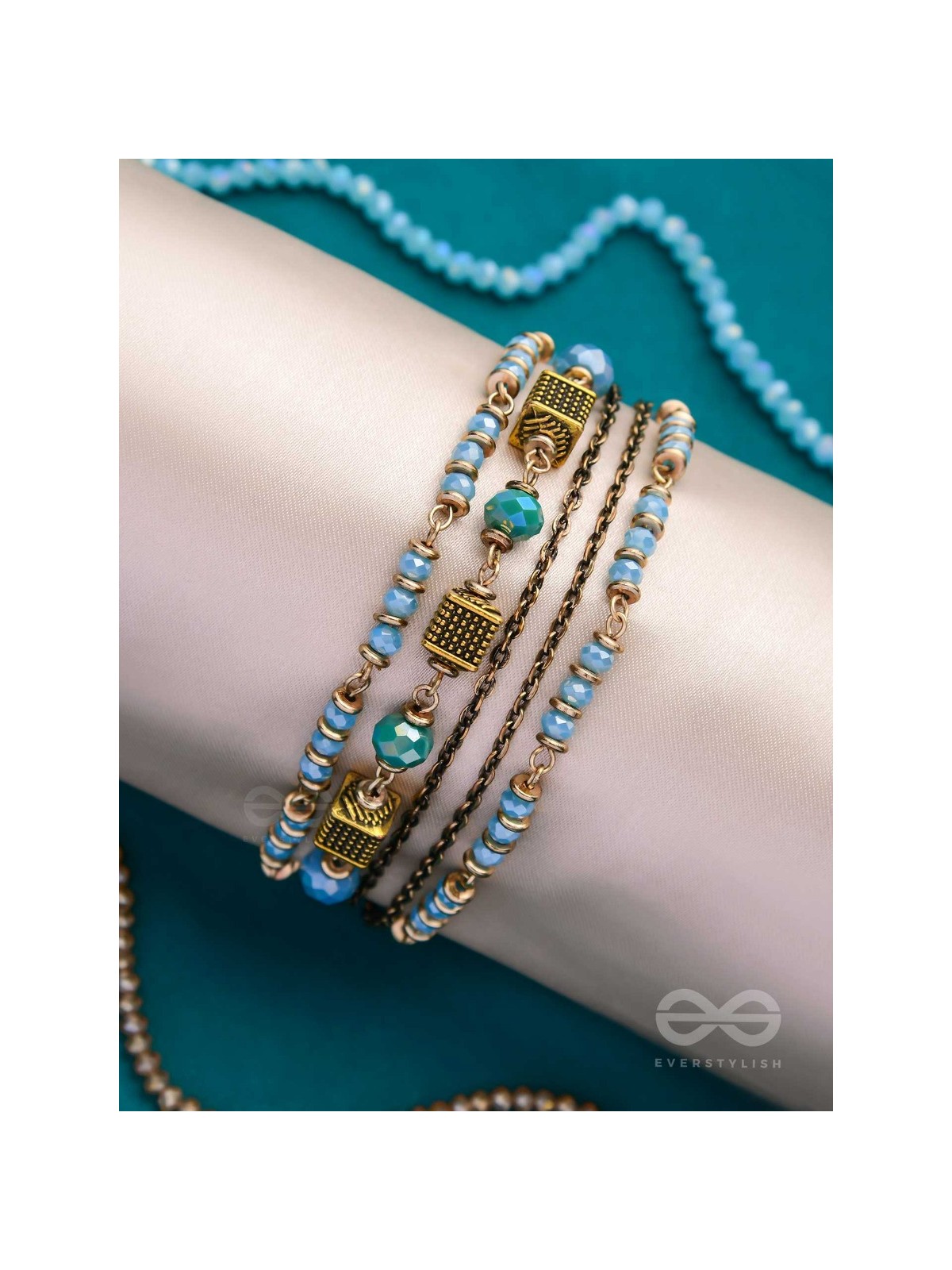 THE HEAVENLY SHADES - MULTILAYERED CASUAL BRACELET