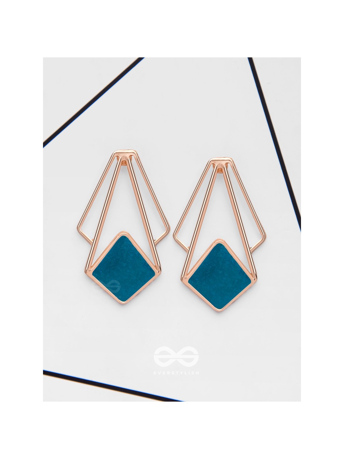 THE ARTISTIC DUSK - CASUAL ENAMELLED EARRINGS