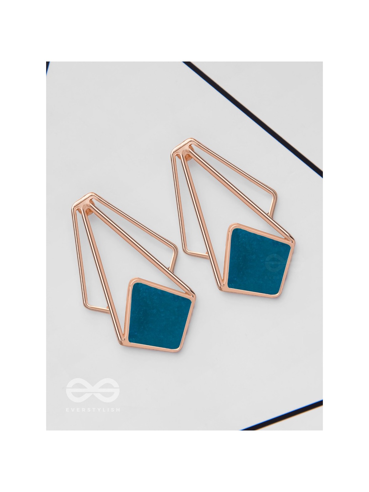 THE ARTISTIC DUSK - CASUAL ENAMELLED EARRINGS