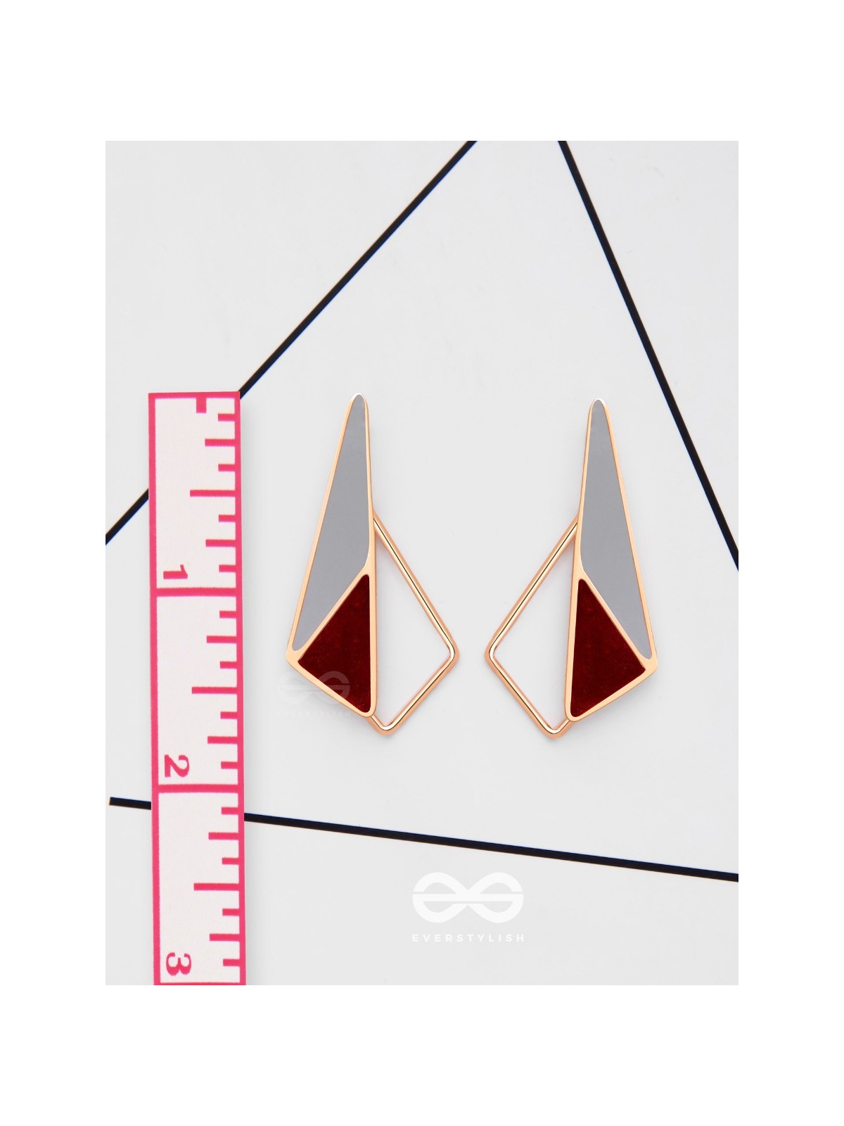 SLEEK SCARLET SHADOWS - CASUAL ENAMELED EARRINGS
