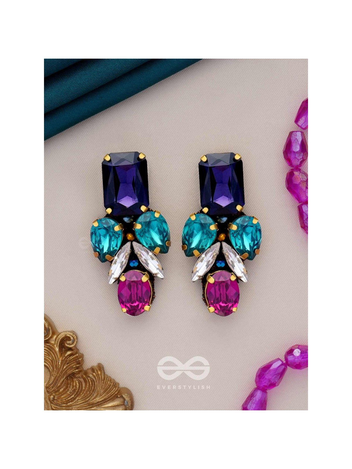 Varnaratna - The colorful glorY - Stone embroidered earrings