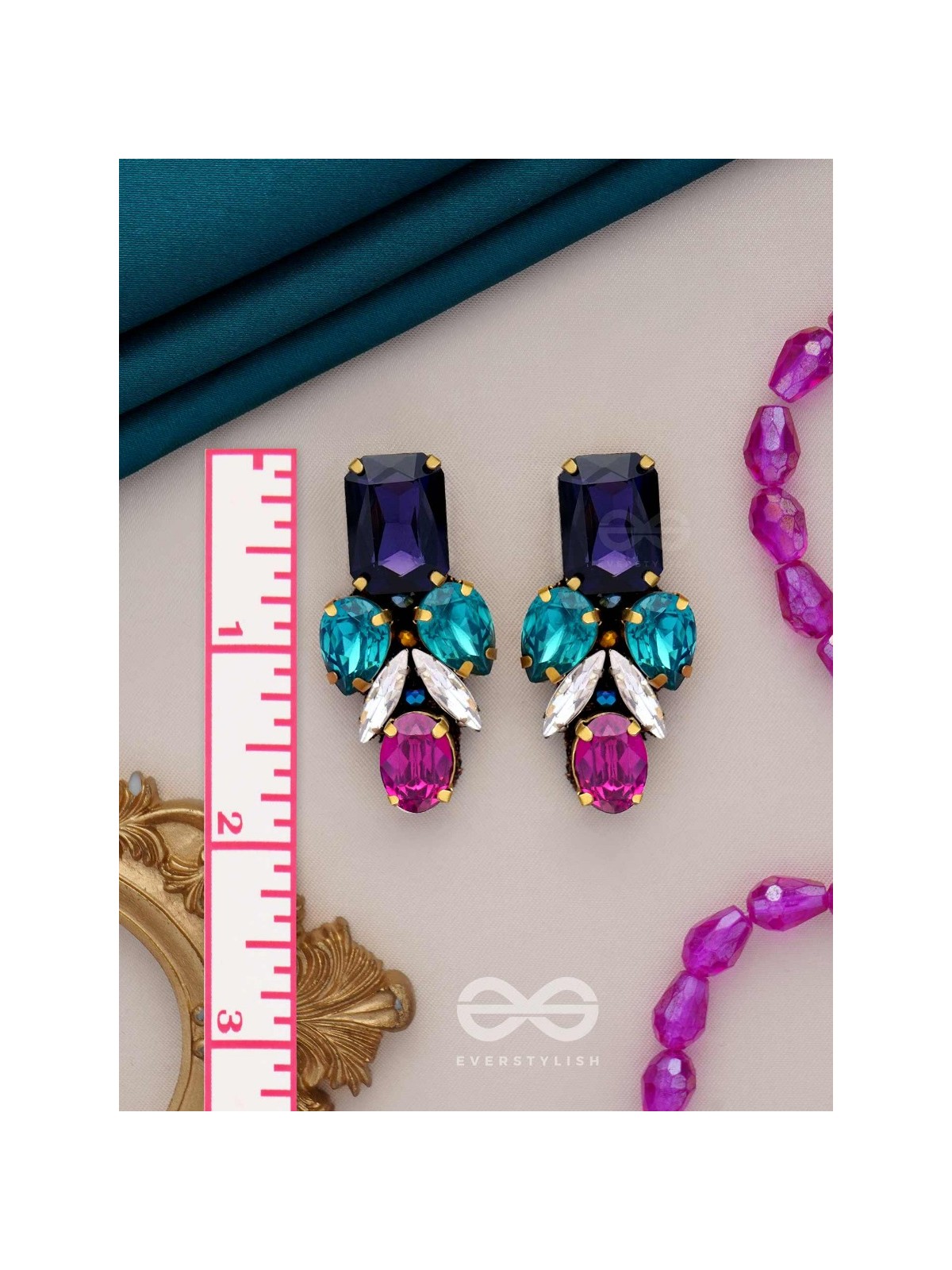 Varnaratna - The colorful glorY - Stone embroidered earrings