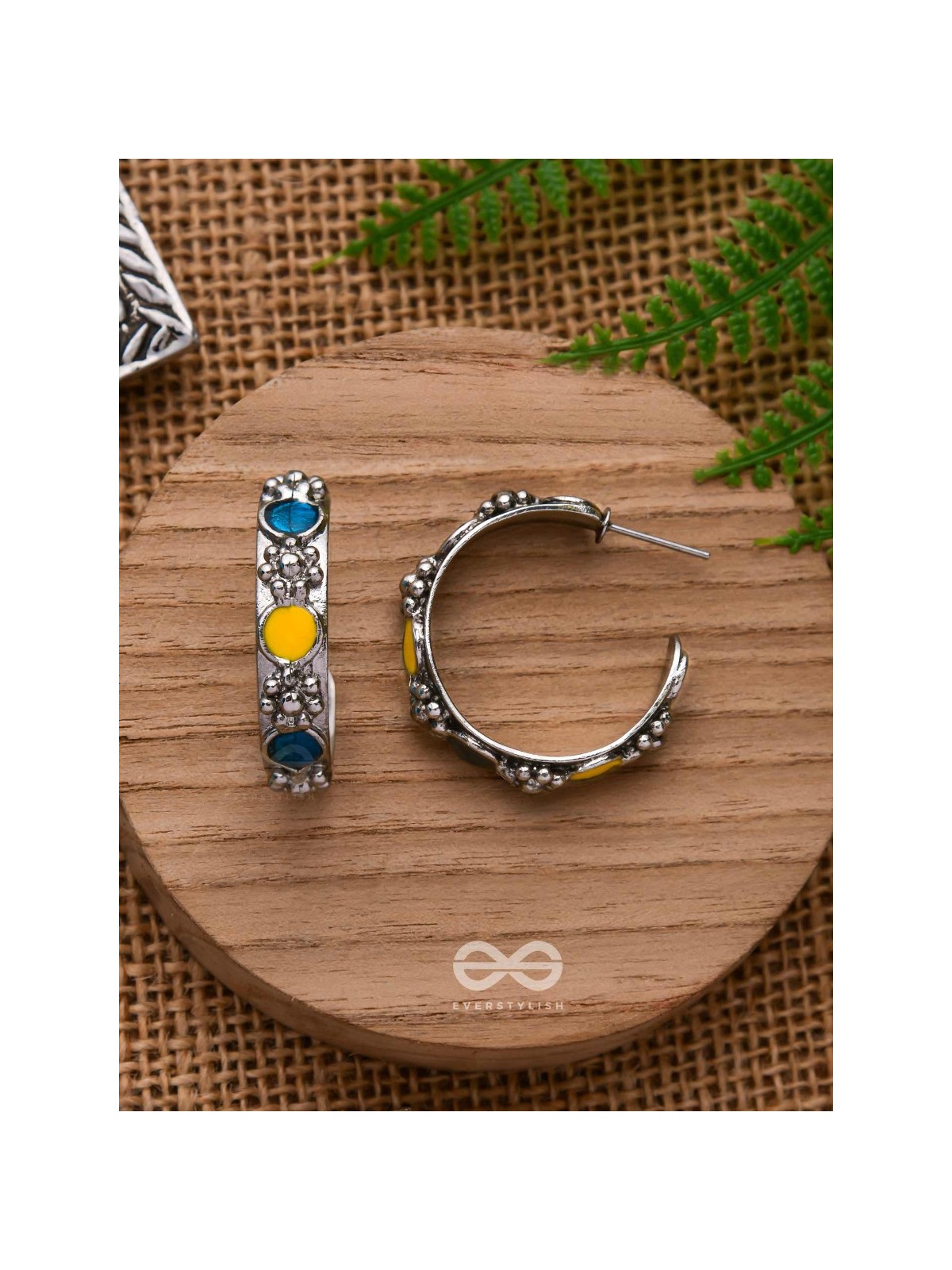 THE SAPPHIRE SUNSHINE - CASUAL SILVER EARRINGS