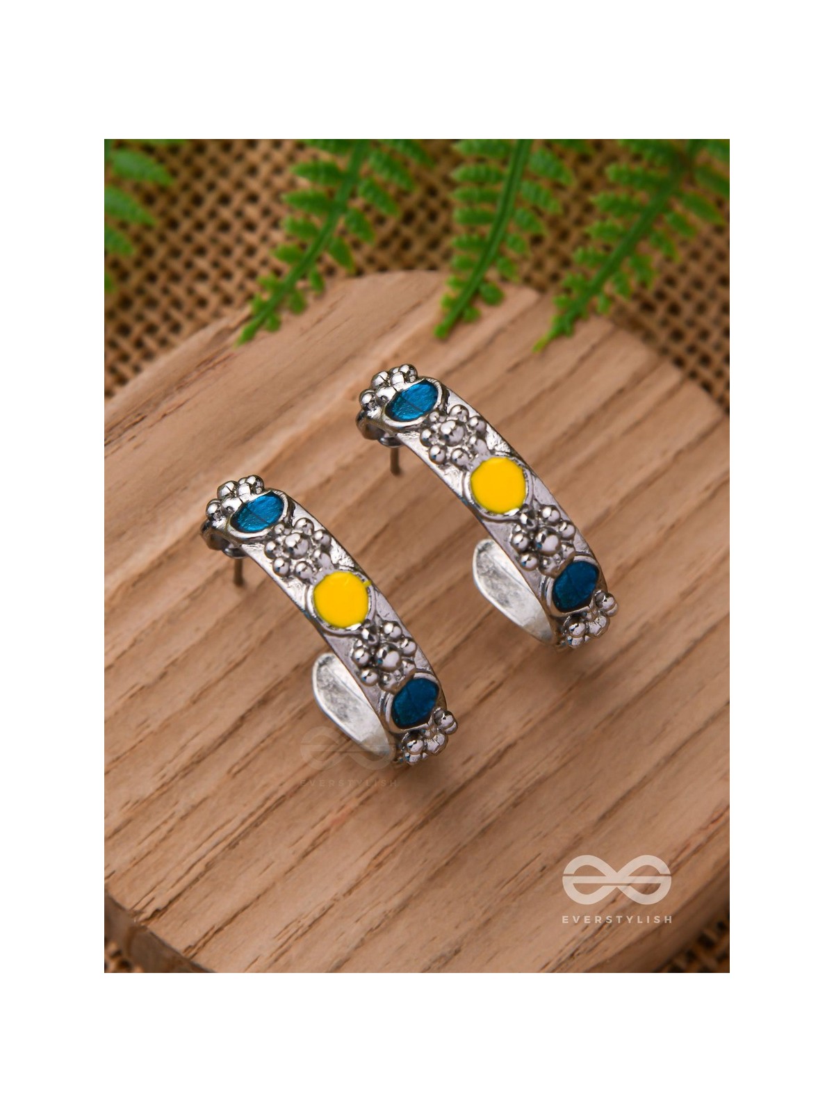 THE SAPPHIRE SUNSHINE - CASUAL SILVER EARRINGS