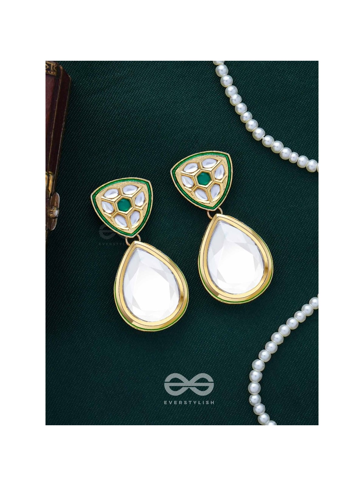HARINMANI - THE EMERALD CUT - GOLDEN EMBELLISHED POLKI AND KUNDAN EARRINGS
