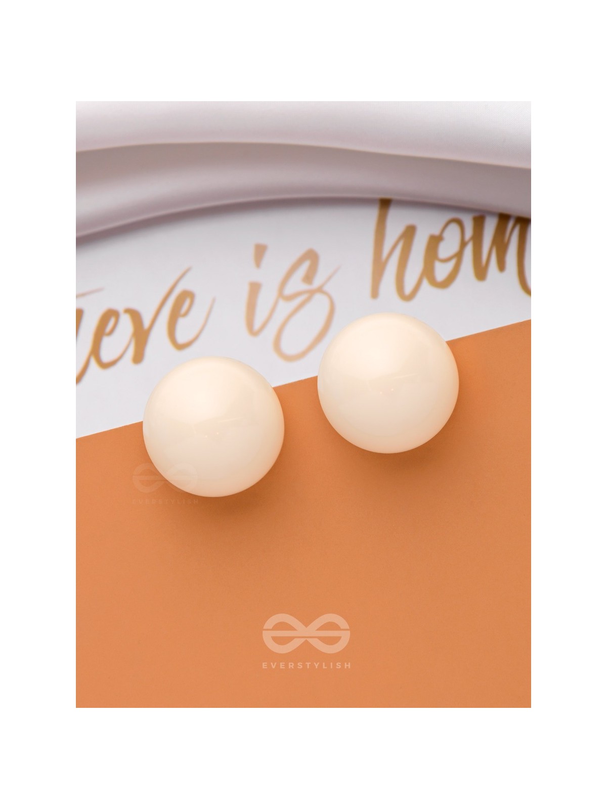 HOPPIN' HAPPINESS - WHITE STATEMENT STUD EARRINGS