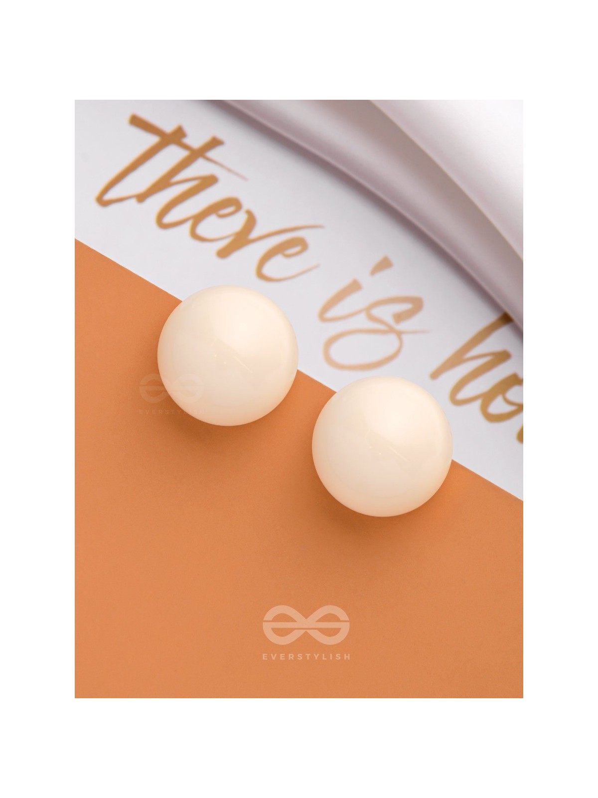 HOPPIN' HAPPINESS - WHITE STATEMENT STUD EARRINGS