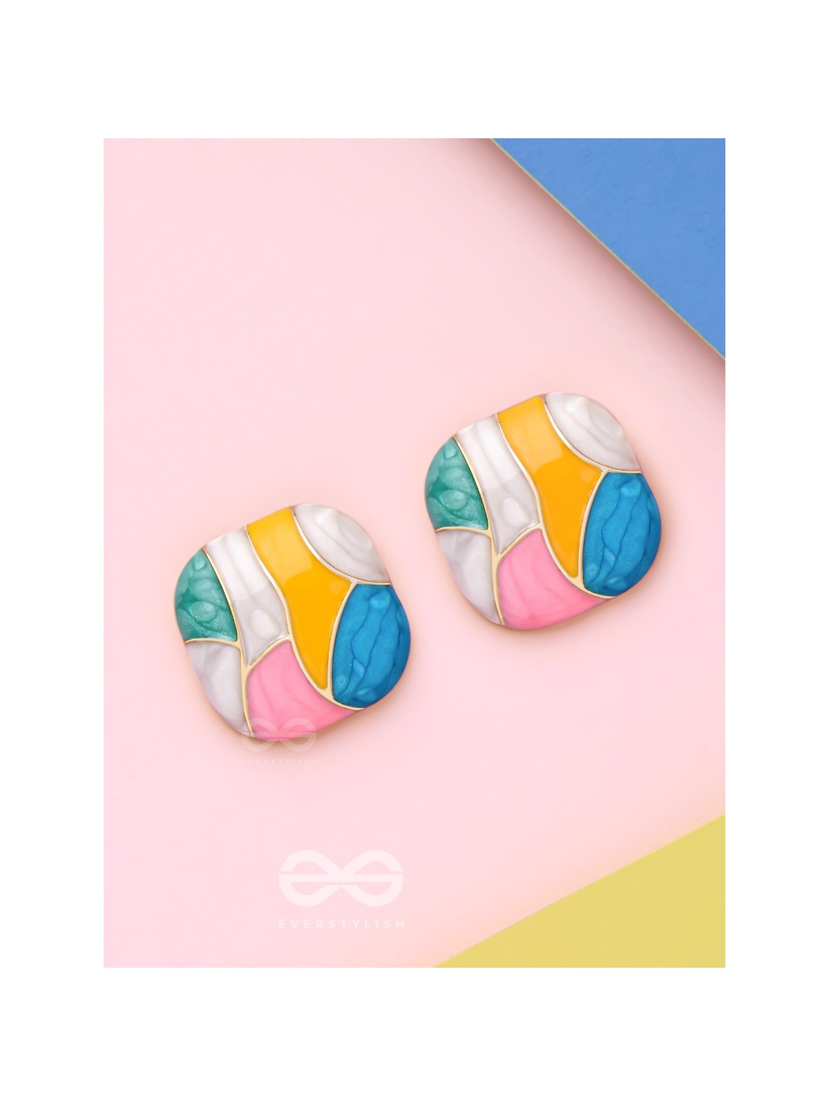 CUBIST CANDY - GOLDEN EMBELLISHED STUD EARRINGS