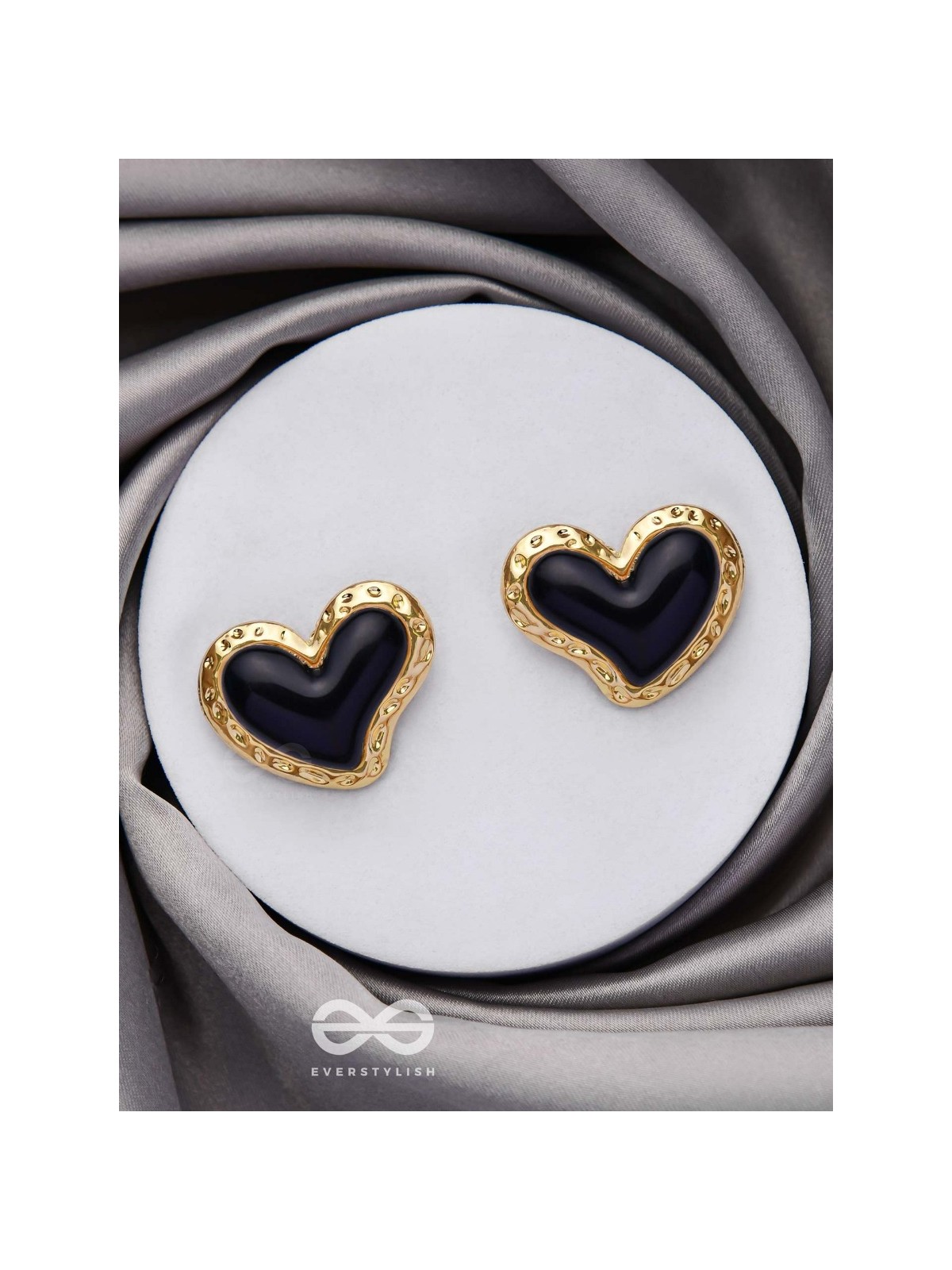 BEATS OF BEAUTY - GOLDEN EMBELLISHED EARRINGS (BLACK)