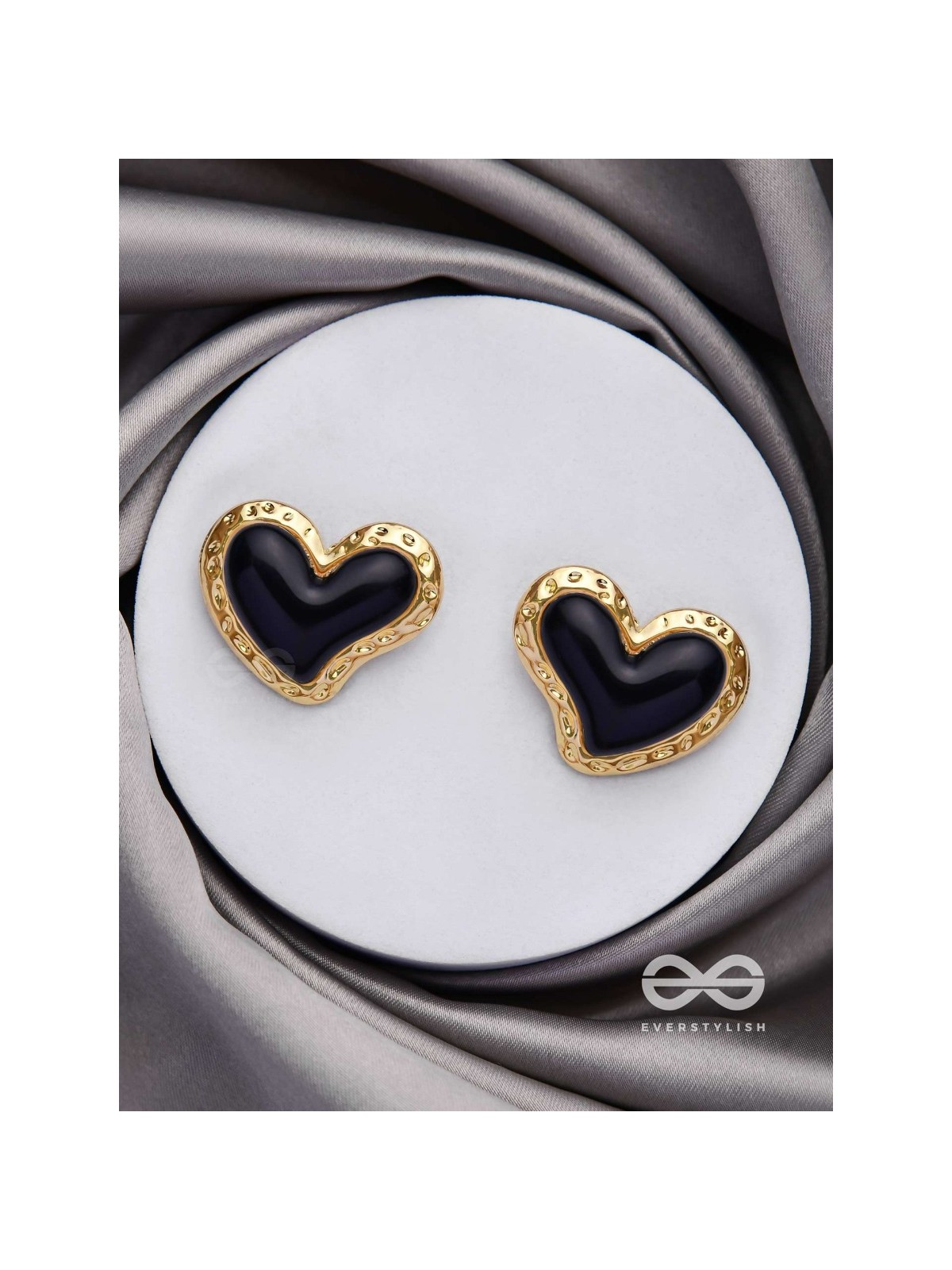 BEATS OF BEAUTY - GOLDEN EMBELLISHED EARRINGS (BLACK)