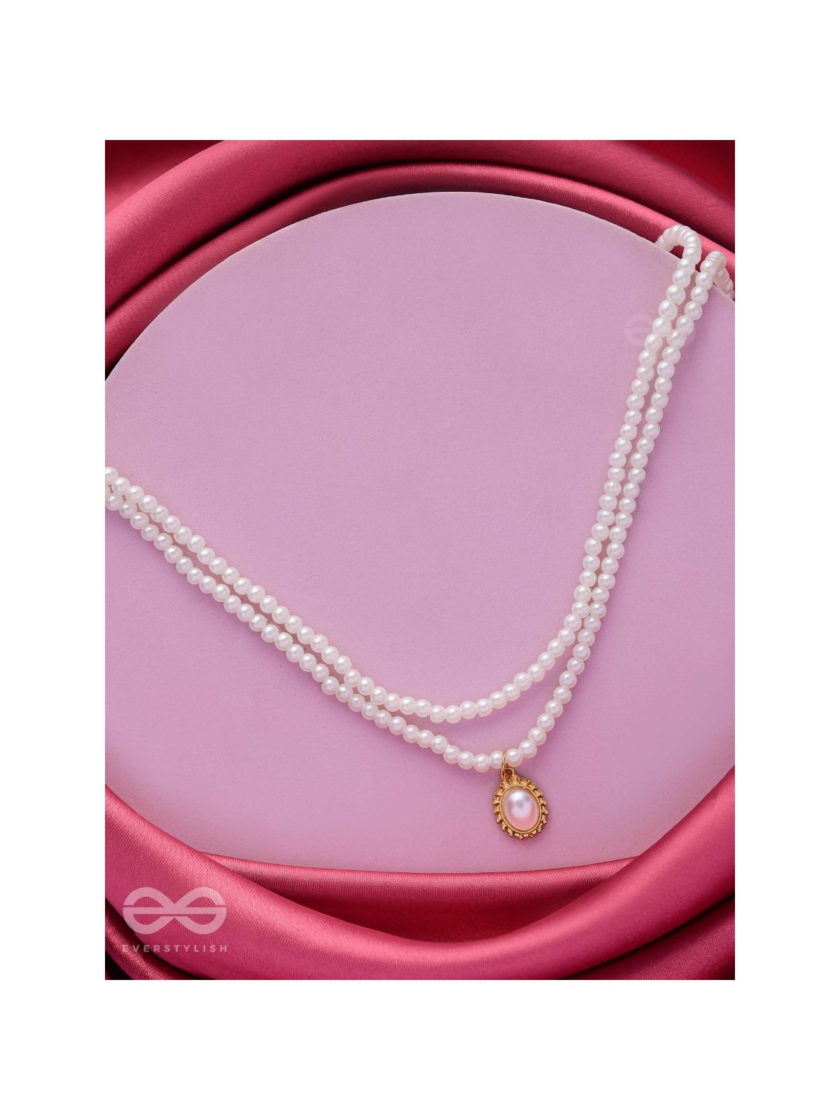 MERMAID'S TREASURES - MULTILAYERED PEARL NECKPIECE
