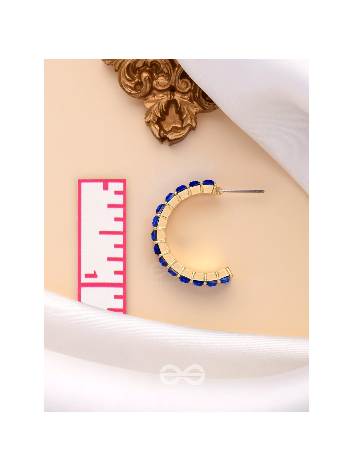 CRYSTAL GALAXIES - GOLDEN EMBELLISHED EARRINGS (BLUE)