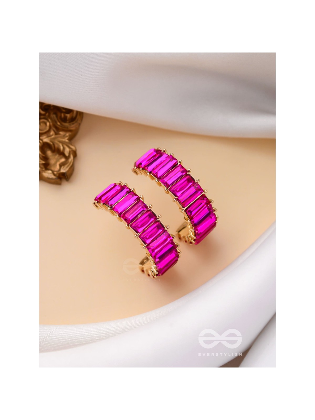CRYSTAL GALAXIES - GOLDEN EMBELLISHED EARRINGS (MAGENTA)