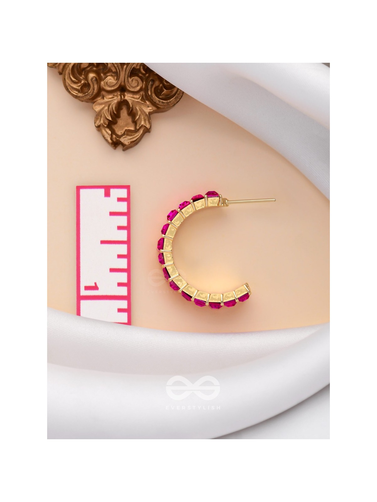 CRYSTAL GALAXIES - GOLDEN EMBELLISHED EARRINGS (MAGENTA)