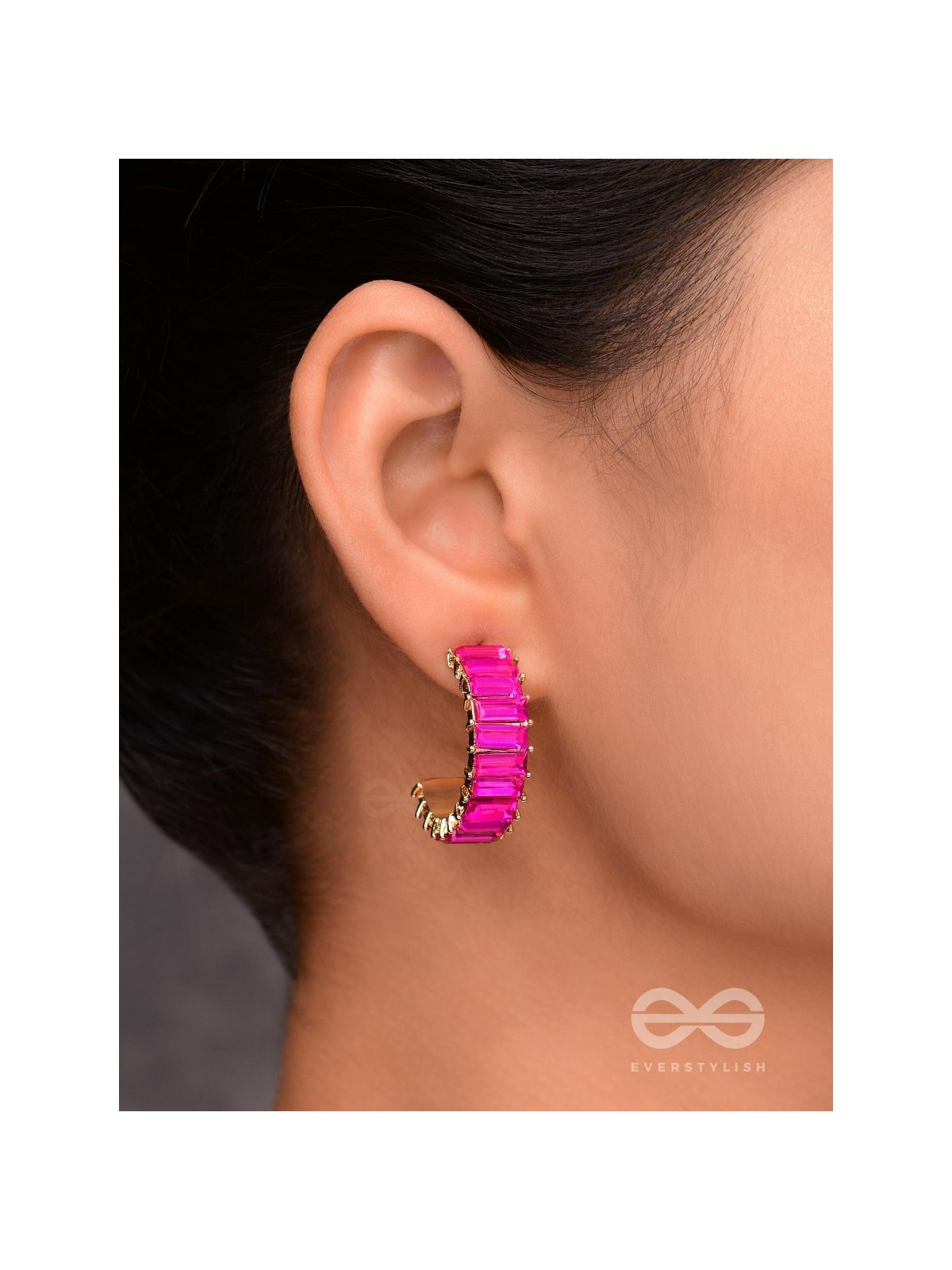CRYSTAL GALAXIES - GOLDEN EMBELLISHED EARRINGS (MAGENTA)
