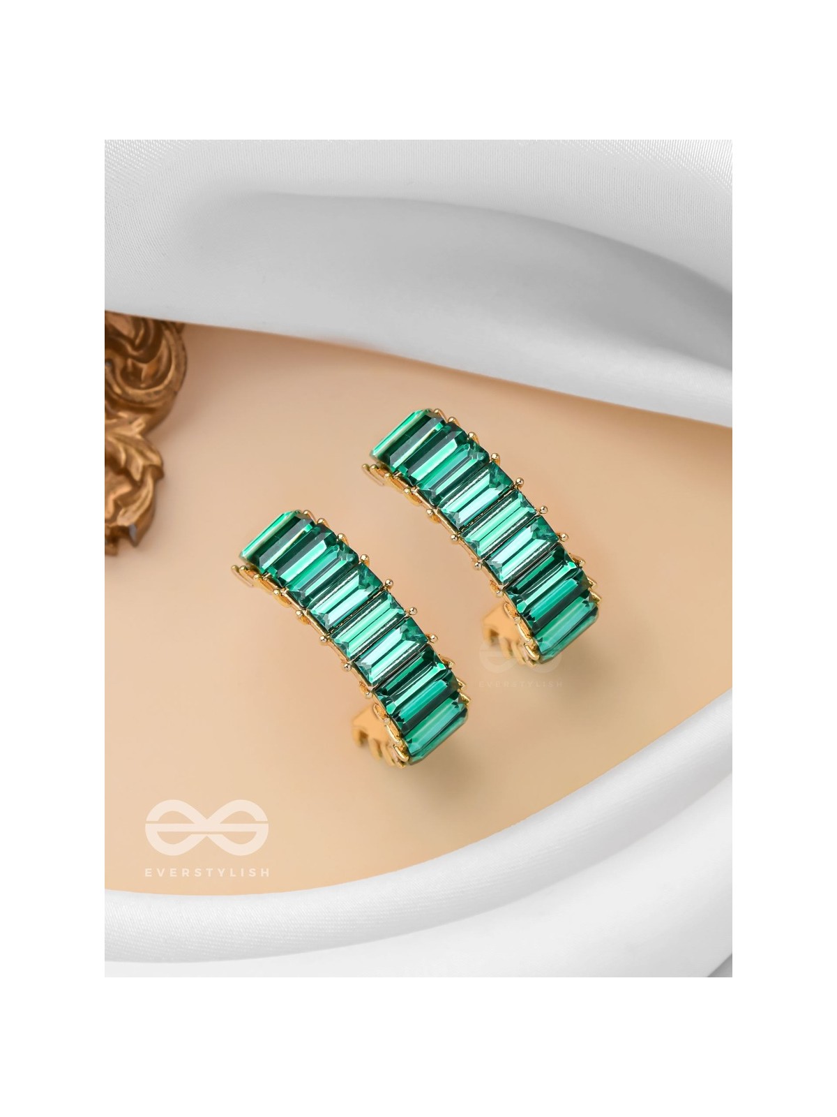 CRYSTAL GALAXIES - GOLDEN EMBELLISHED EARRINGS (GREEN)