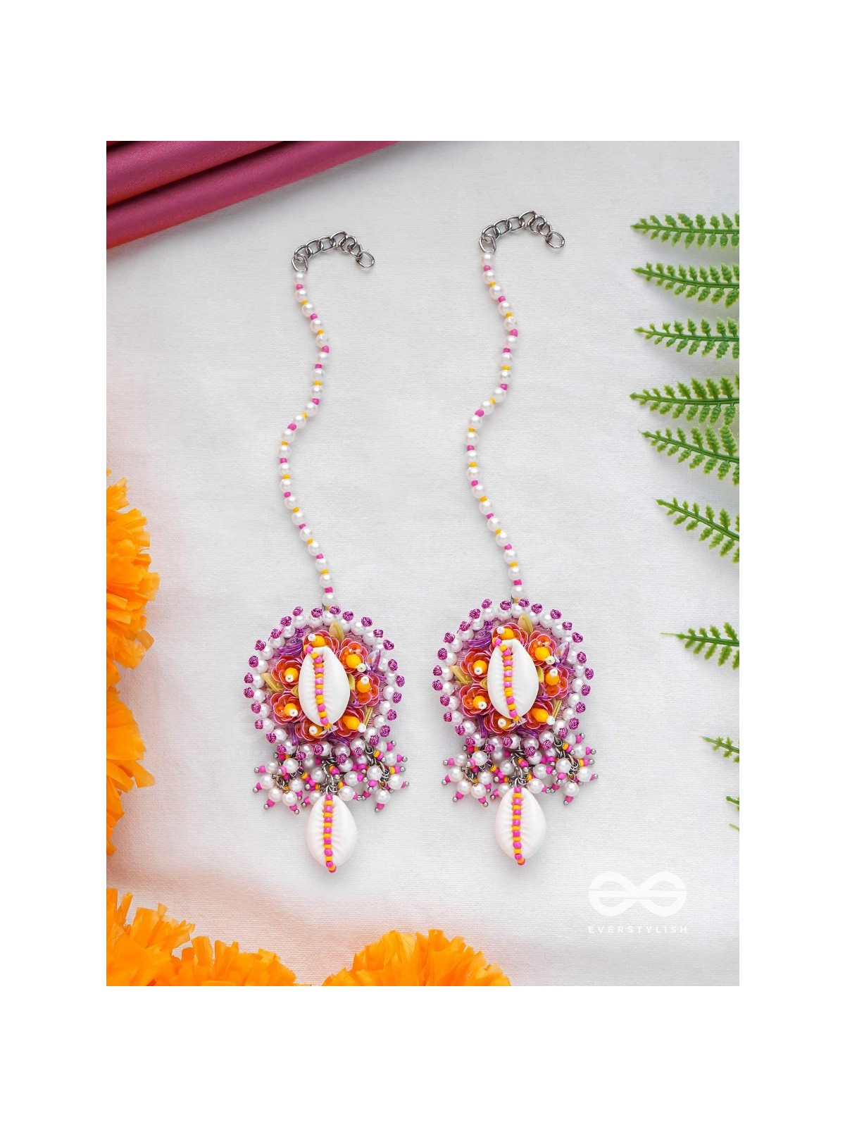 SAMBAVIKA - THE SHELL ENCHANTMENTS - BEADS AND SHELLS EMBROIDERED EARRINGS 