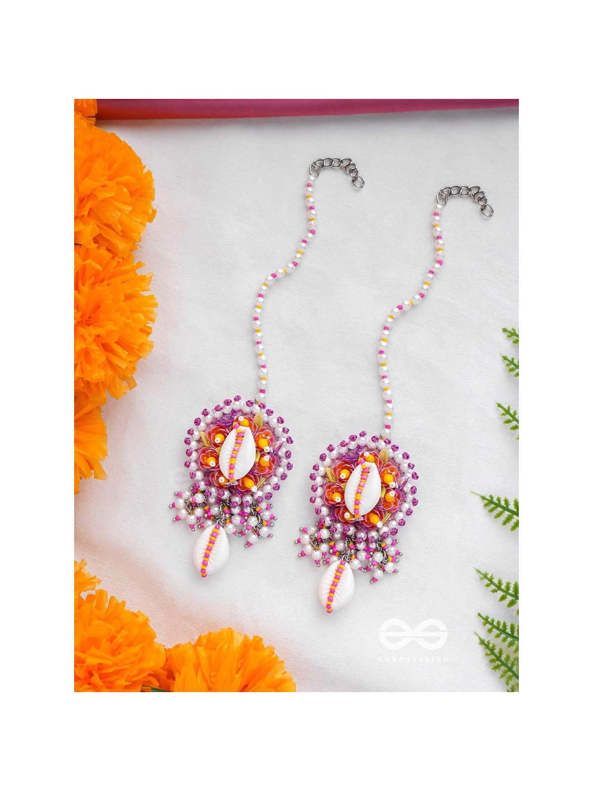 SAMBAVIKA - THE SHELL ENCHANTMENTS - BEADS AND SHELLS EMBROIDERED EARRINGS 
